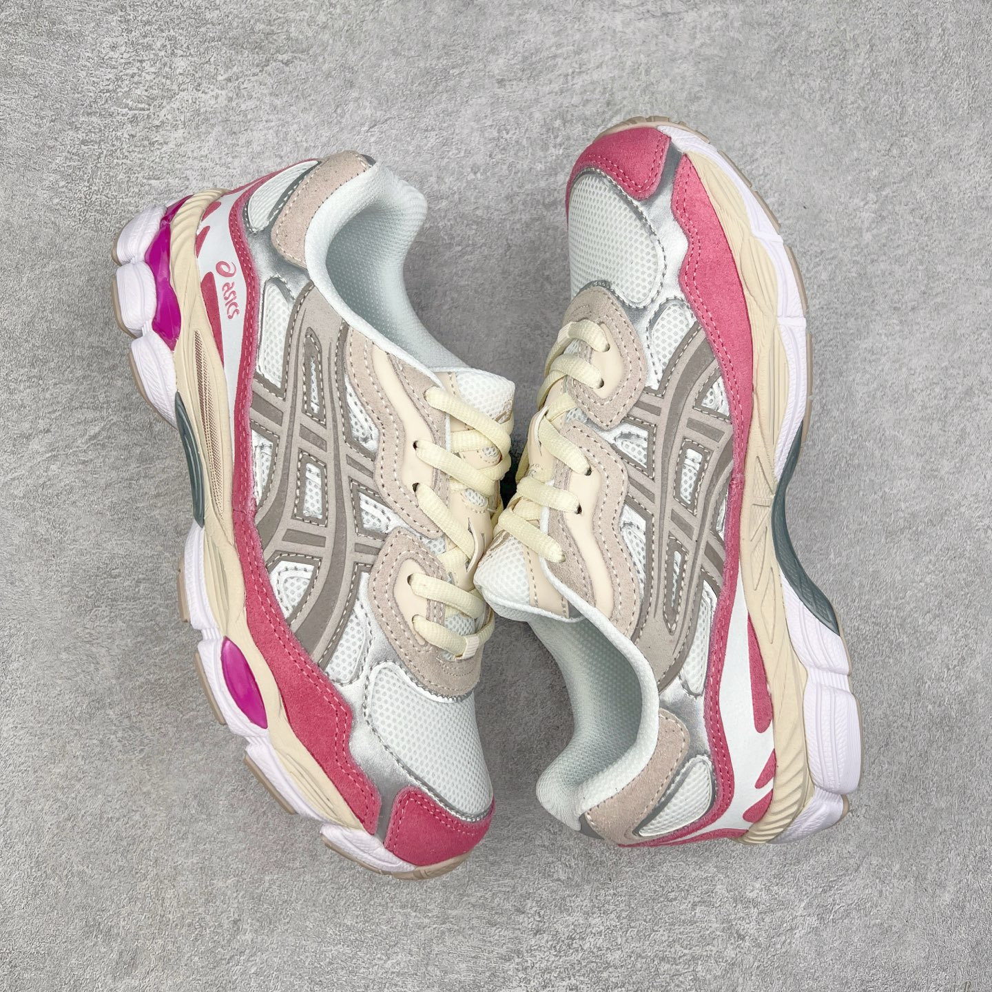 图片[3]-＃福利特价 Asics GEL-NYC 亚瑟士防滑耐磨透气低帮运动休闲鞋 GEL-NYC™ 运动鞋的灵感源自传统和现代高性能跑步风格 其鞋面结构参考了 2000 年代初的 GEL-NIMBUS™ 3 鞋 并将其与 MC-PLUS V 设计中的各种装饰融为一体 该工装通过使用 GEL-CUMULUS® 16 鞋的工装系统来对比鞋面的复古风格 通过轻质泡沫和 GEL® 技术嵌入物的结合 这种中底结构有助于创造先进的脚底舒适度 尺码：37.5 38 39 40.5 41.5 42 42.5 43.5 44 45-选品中心