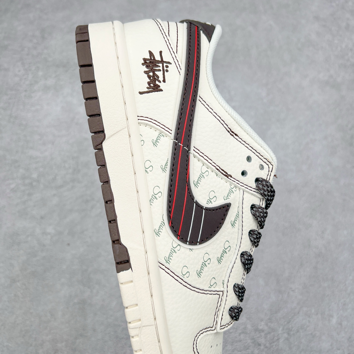 图片[6]-NK Dunk Low 定制配色 YX5066-217 大厂出品 极力推荐 原装头层材料 独家版型蒸餾加工帶來的是更好的视觉和脚感体验大厂纯原品质出货 清洁度 电绣工艺 皮料切割干净无任何毛边 细节完美 实拍调校N版已经零色差零失真 百分百还原实物色彩所见即所得 不存在货不对板色差等低级问题 选购参考实物拍摄 不混卖不参货 只用心做好货严格选品 承诺混一赔十 尺码：36 36.5 37.5 38 38.5 39 40 40.5 41 42 42.5 43 44 44.5 45-选品中心