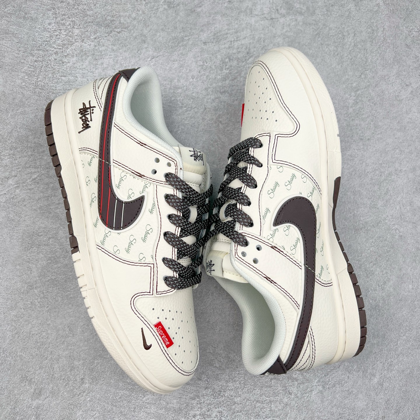 图片[3]-NK Dunk Low 定制配色 YX5066-217 大厂出品 极力推荐 原装头层材料 独家版型蒸餾加工帶來的是更好的视觉和脚感体验大厂纯原品质出货 清洁度 电绣工艺 皮料切割干净无任何毛边 细节完美 实拍调校N版已经零色差零失真 百分百还原实物色彩所见即所得 不存在货不对板色差等低级问题 选购参考实物拍摄 不混卖不参货 只用心做好货严格选品 承诺混一赔十 尺码：36 36.5 37.5 38 38.5 39 40 40.5 41 42 42.5 43 44 44.5 45-选品中心