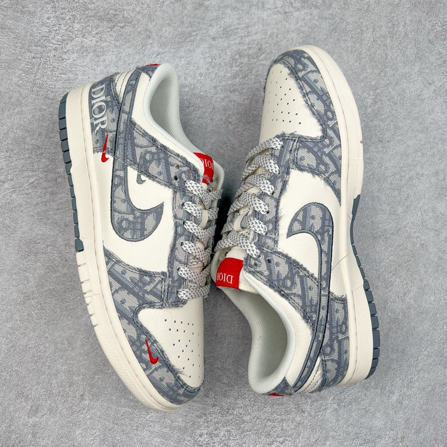 图片[3]-NK Dunk Low 定制配色 SJ2588-013 大厂出品 极力推荐 原装头层材料 独家版型蒸餾加工帶來的是更好的视觉和脚感体验大厂纯原品质出货 清洁度 电绣工艺 皮料切割干净无任何毛边 细节完美 实拍调校N版已经零色差零失真 百分百还原实物色彩所见即所得 不存在货不对板色差等低级问题 选购参考实物拍摄 不混卖不参货 只用心做好货严格选品 承诺混一赔十 尺码：36 36.5 37.5 38 38.5 39 40 40.5 41 42 42.5 43 44 44.5 45-选品中心