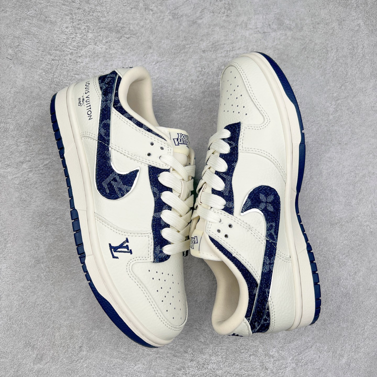 图片[3]-NK Dunk Low 定制配色 XB3802-360 大厂出品 极力推荐 原装头层材料 独家版型蒸餾加工帶來的是更好的视觉和脚感体验大厂纯原品质出货 清洁度 电绣工艺 皮料切割干净无任何毛边 细节完美 实拍调校N版已经零色差零失真 百分百还原实物色彩所见即所得 不存在货不对板色差等低级问题 选购参考实物拍摄 不混卖不参货 只用心做好货严格选品 承诺混一赔十 尺码：36 36.5 37.5 38 38.5 39 40 40.5 41 42 42.5 43 44 44.5 45-选品中心