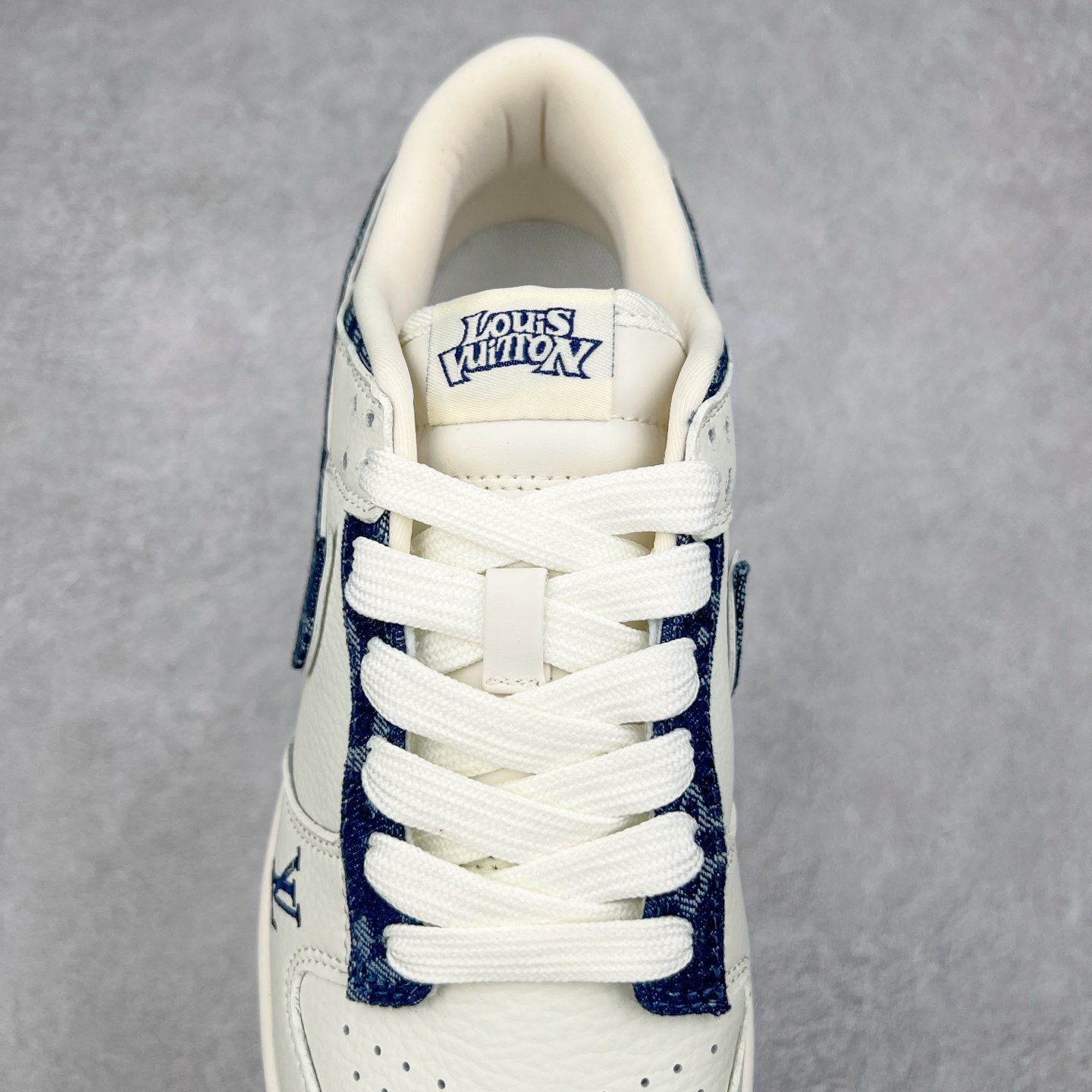 图片[5]-NK Dunk Low 定制配色 XB3802-360 大厂出品 极力推荐 原装头层材料 独家版型蒸餾加工帶來的是更好的视觉和脚感体验大厂纯原品质出货 清洁度 电绣工艺 皮料切割干净无任何毛边 细节完美 实拍调校N版已经零色差零失真 百分百还原实物色彩所见即所得 不存在货不对板色差等低级问题 选购参考实物拍摄 不混卖不参货 只用心做好货严格选品 承诺混一赔十 尺码：36 36.5 37.5 38 38.5 39 40 40.5 41 42 42.5 43 44 44.5 45-选品中心