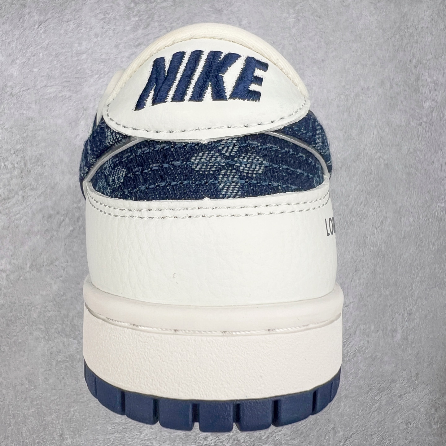 图片[8]-NK Dunk Low 定制配色 XB3802-360 大厂出品 极力推荐 原装头层材料 独家版型蒸餾加工帶來的是更好的视觉和脚感体验大厂纯原品质出货 清洁度 电绣工艺 皮料切割干净无任何毛边 细节完美 实拍调校N版已经零色差零失真 百分百还原实物色彩所见即所得 不存在货不对板色差等低级问题 选购参考实物拍摄 不混卖不参货 只用心做好货严格选品 承诺混一赔十 尺码：36 36.5 37.5 38 38.5 39 40 40.5 41 42 42.5 43 44 44.5 45-选品中心