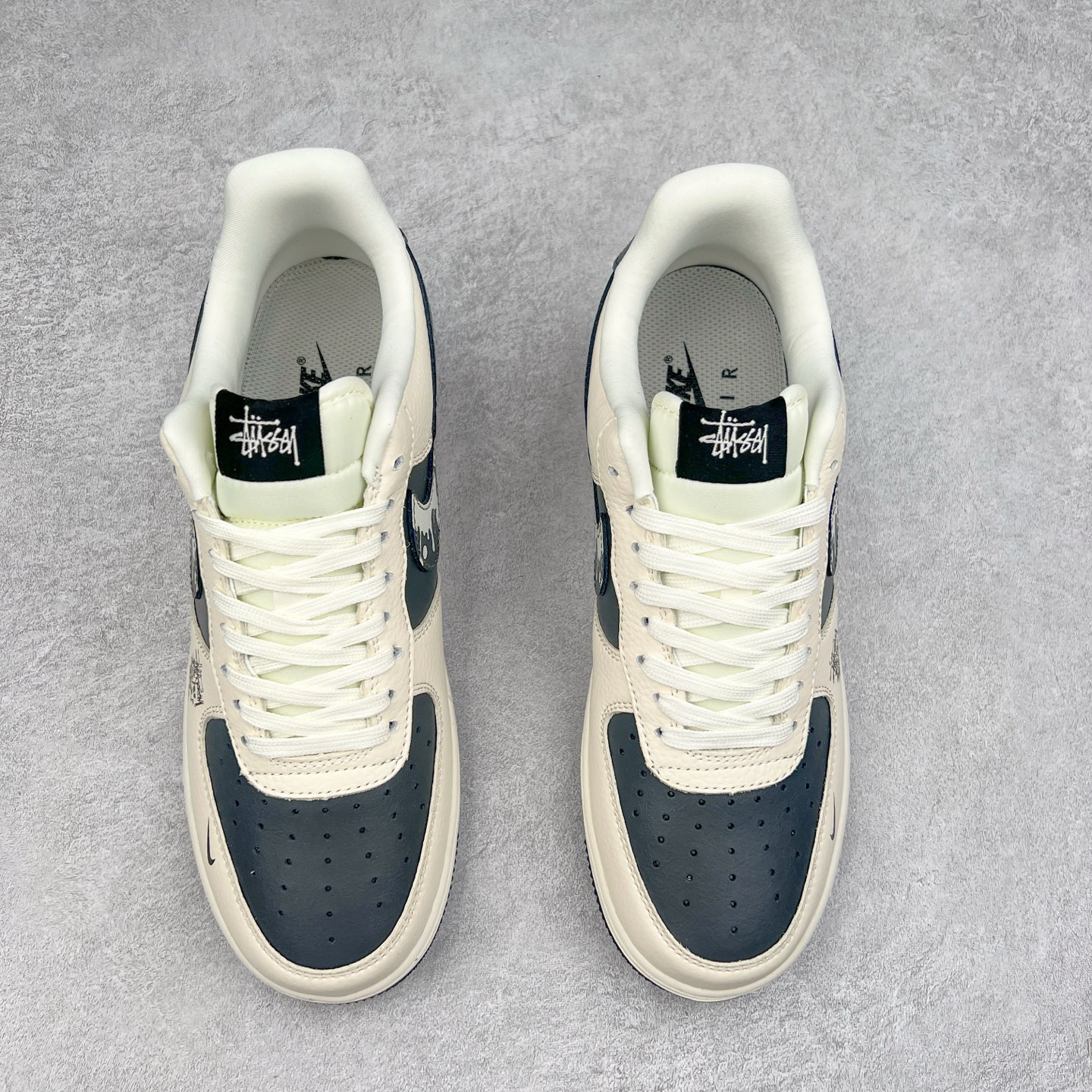 图片[2]-NK Air Force 1´07 Low 空军一号低帮百搭休闲运动板鞋 DF0188-042 柔软、弹性十足的缓震性能和出色的中底设计 横跨复古与现代的外型结合 造就出风靡全球 三十多年的Force 1 直到今天还深受青睐 实拍调校N版已经零色差零失真 百分百还原实物色彩所见即所得 不存在货不对板色差等低级问题 选购参考实物拍摄 不混卖不参货 只用心做好货严格选品 承诺混一赔十 尺码：36 36.5 37.5 38 38.5 39 40 40.5 41 42 42.5 43 44 44.5 45-选品中心