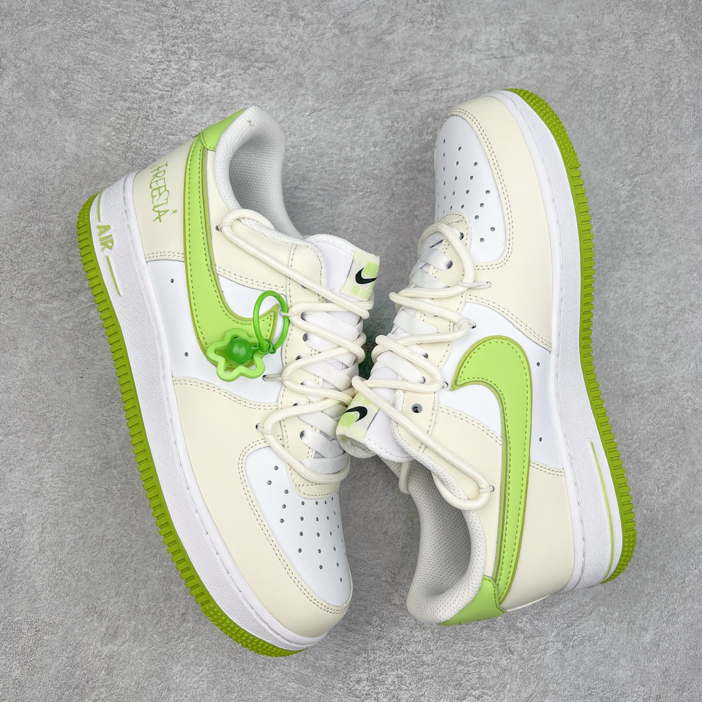 图片[3]-NK Air Force 1´07 Low 空军一号低帮百搭休闲运动板鞋 YY2023-315 柔软、弹性十足的缓震性能和出色的中底设计 横跨复古与现代的外型结合 造就出风靡全球 三十多年的Force 1 直到今天还深受青睐 实拍调校N版已经零色差零失真 百分百还原实物色彩所见即所得 不存在货不对板色差等低级问题 选购参考实物拍摄 不混卖不参货 只用心做好货严格选品 承诺混一赔十 尺码：36 36.5 37.5 38 38.5 39 40 40.5 41 42 42.5 43 44 44.5 45-选品中心