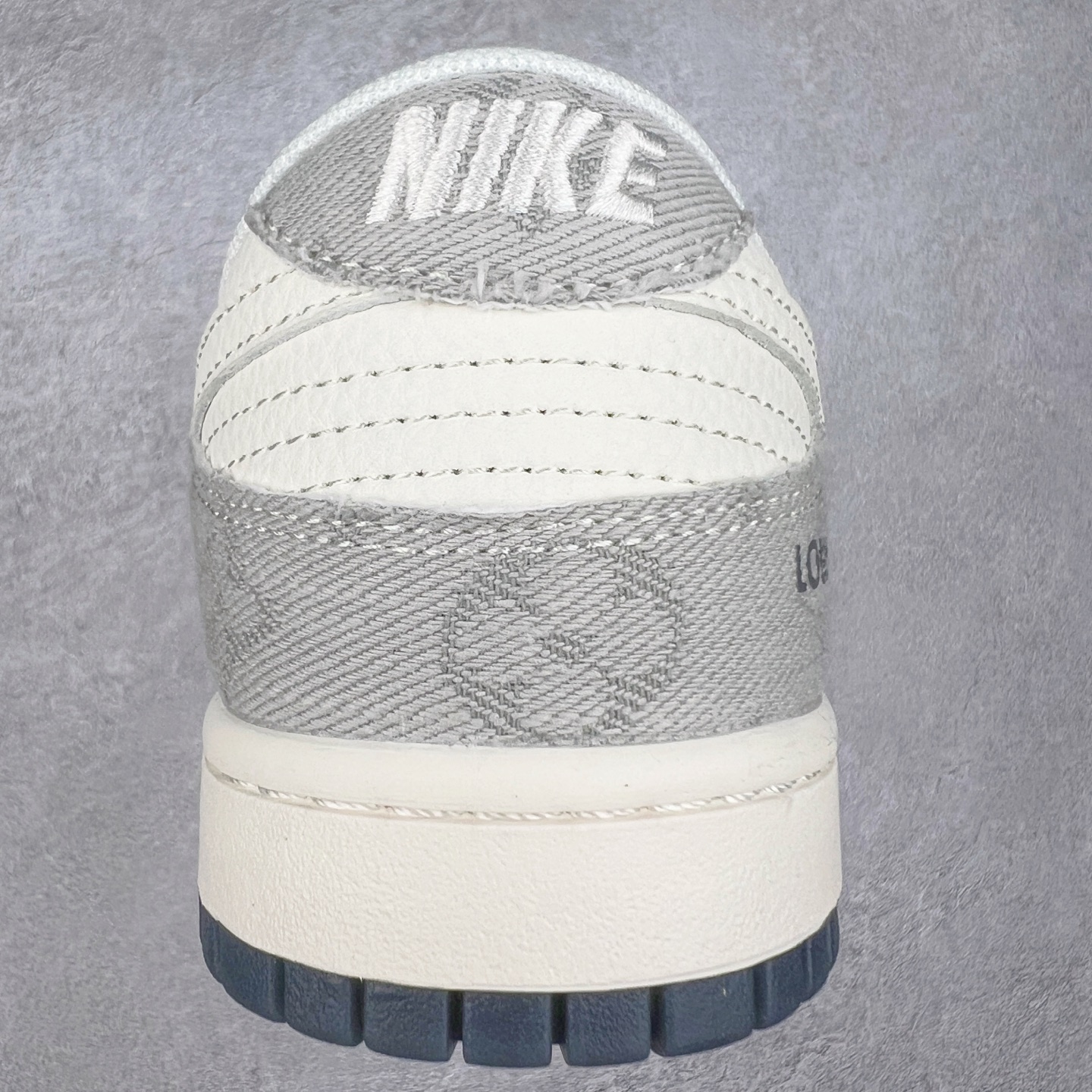 图片[8]-NK Dunk Low 定制配色 XX3168-141 大厂出品 极力推荐 原装头层材料 独家版型蒸餾加工帶來的是更好的视觉和脚感体验大厂纯原品质出货 清洁度 电绣工艺 皮料切割干净无任何毛边 细节完美 实拍调校N版已经零色差零失真 百分百还原实物色彩所见即所得 不存在货不对板色差等低级问题 选购参考实物拍摄 不混卖不参货 只用心做好货严格选品 承诺混一赔十 尺码：36 36.5 37.5 38 38.5 39 40 40.5 41 42 42.5 43 44 44.5 45-选品中心