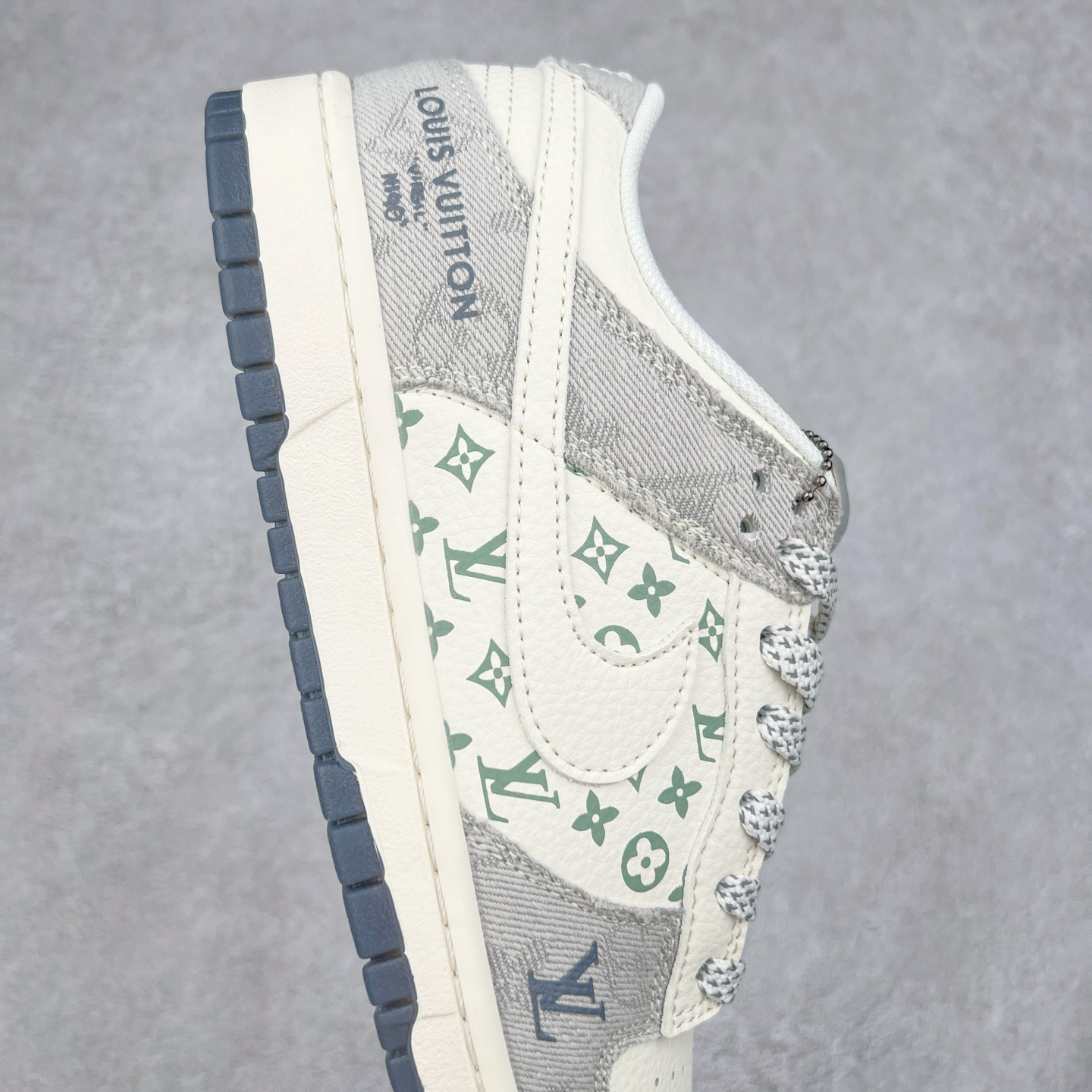 图片[6]-NK Dunk Low 定制配色 XX3168-141 大厂出品 极力推荐 原装头层材料 独家版型蒸餾加工帶來的是更好的视觉和脚感体验大厂纯原品质出货 清洁度 电绣工艺 皮料切割干净无任何毛边 细节完美 实拍调校N版已经零色差零失真 百分百还原实物色彩所见即所得 不存在货不对板色差等低级问题 选购参考实物拍摄 不混卖不参货 只用心做好货严格选品 承诺混一赔十 尺码：36 36.5 37.5 38 38.5 39 40 40.5 41 42 42.5 43 44 44.5 45-选品中心