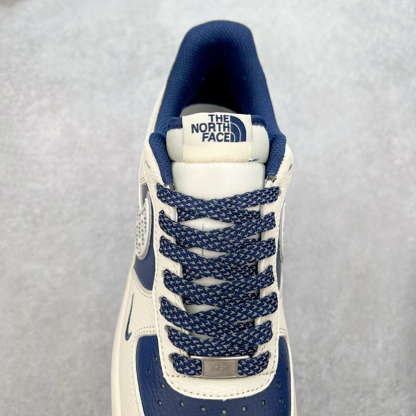 图片[5]-NK Air Force 1´07 Low 空军一号低帮百搭休闲运动板鞋 HH7518-075 柔软、弹性十足的缓震性能和出色的中底设计 横跨复古与现代的外型结合 造就出风靡全球 三十多年的Force 1 直到今天还深受青睐 实拍调校N版已经零色差零失真 百分百还原实物色彩所见即所得 不存在货不对板色差等低级问题 选购参考实物拍摄 不混卖不参货 只用心做好货严格选品 承诺混一赔十 尺码：36 36.5 37.5 38 38.5 39 40 40.5 41 42 42.5 43 44 44.5 45-选品中心