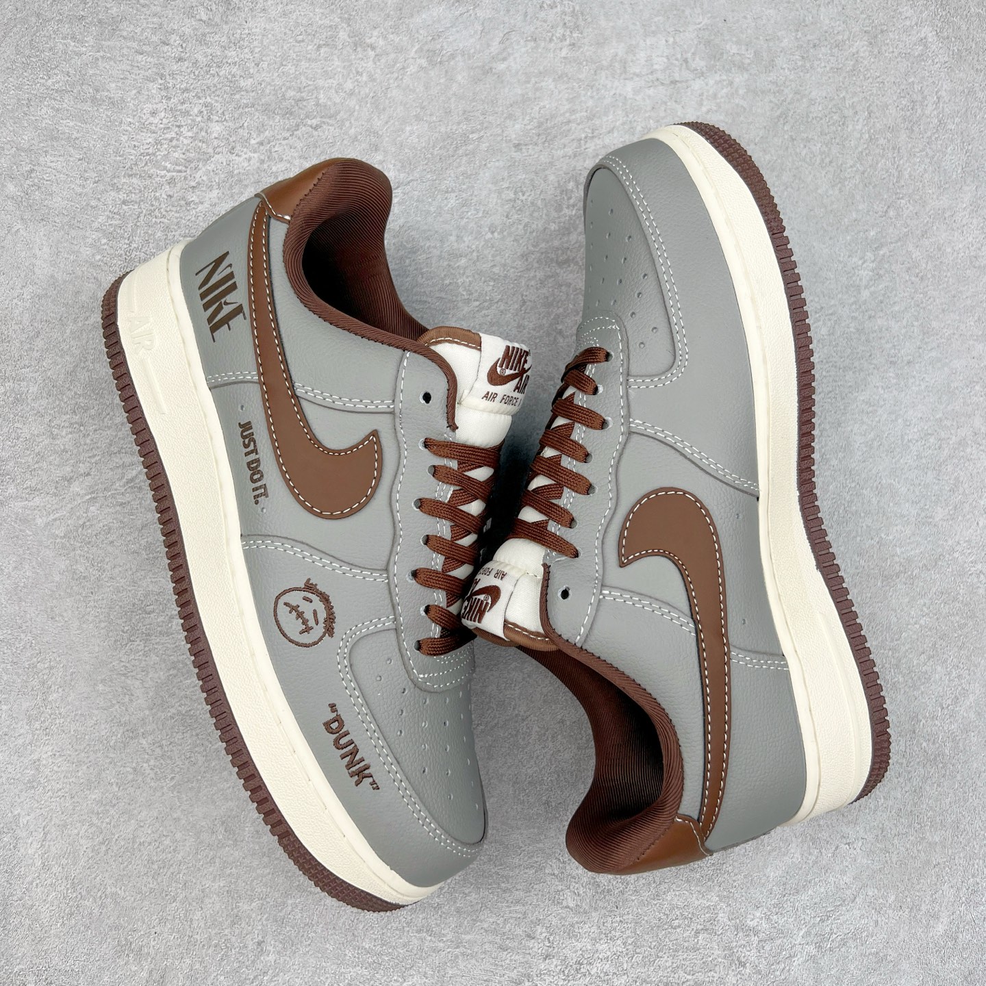 图片[3]-NK Air Force 1´07 Low 空军一号低帮百搭休闲运动板鞋 KK1988-073 柔软、弹性十足的缓震性能和出色的中底设计 横跨复古与现代的外型结合 造就出风靡全球 三十多年的Force 1 直到今天还深受青睐 实拍调校N版已经零色差零失真 百分百还原实物色彩所见即所得 不存在货不对板色差等低级问题 选购参考实物拍摄 不混卖不参货 只用心做好货严格选品 承诺混一赔十 尺码：36 36.5 37.5 38 38.5 39 40 40.5 41 42 42.5 43 44 44.5 45-选品中心