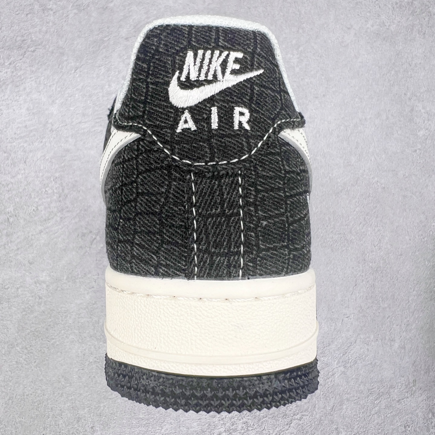 图片[8]-NK Air Force 1´07 Low 空军一号低帮百搭休闲运动板鞋 XS1958-550 柔软、弹性十足的缓震性能和出色的中底设计 横跨复古与现代的外型结合 造就出风靡全球 三十多年的Force 1 直到今天还深受青睐 实拍调校N版已经零色差零失真 百分百还原实物色彩所见即所得 不存在货不对板色差等低级问题 选购参考实物拍摄 不混卖不参货 只用心做好货严格选品 承诺混一赔十 尺码：36 36.5 37.5 38 38.5 39 40 40.5 41 42 42.5 43 44 44.5 45-选品中心