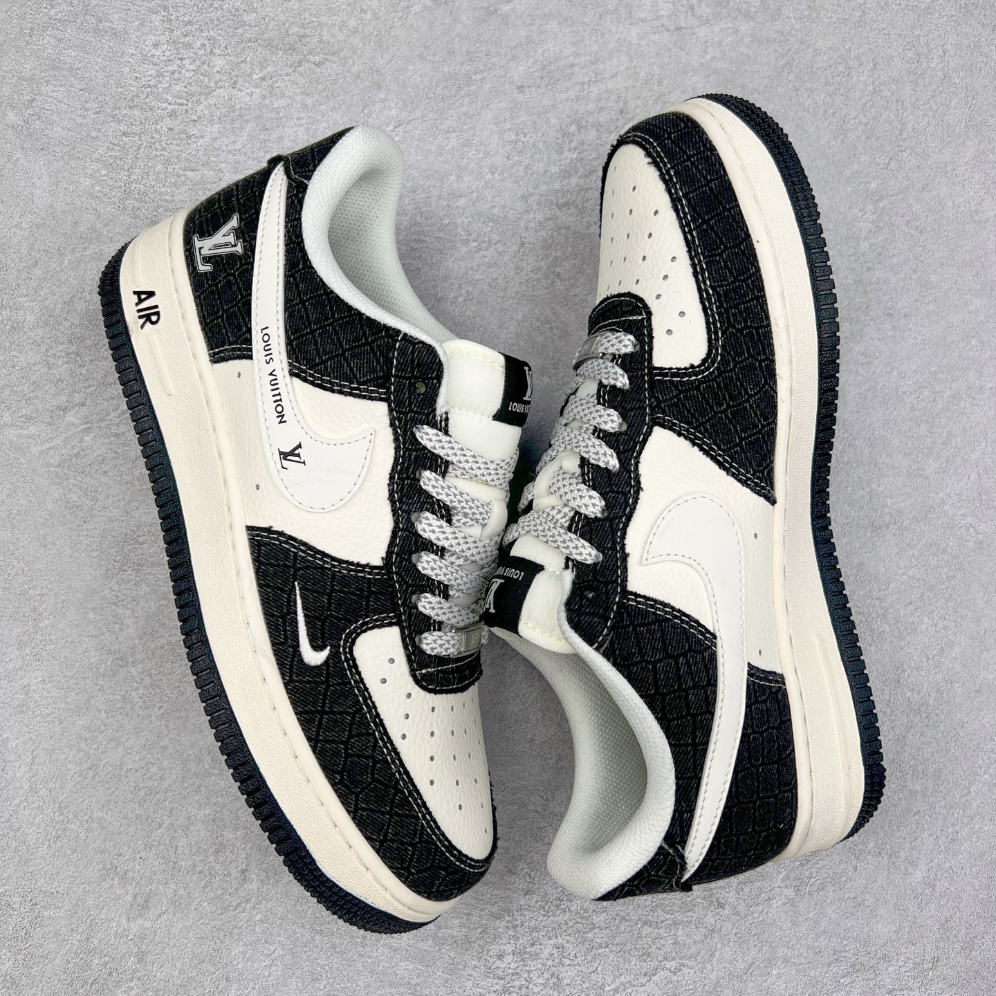 图片[3]-NK Air Force 1´07 Low 空军一号低帮百搭休闲运动板鞋 XS1958-550 柔软、弹性十足的缓震性能和出色的中底设计 横跨复古与现代的外型结合 造就出风靡全球 三十多年的Force 1 直到今天还深受青睐 实拍调校N版已经零色差零失真 百分百还原实物色彩所见即所得 不存在货不对板色差等低级问题 选购参考实物拍摄 不混卖不参货 只用心做好货严格选品 承诺混一赔十 尺码：36 36.5 37.5 38 38.5 39 40 40.5 41 42 42.5 43 44 44.5 45-选品中心