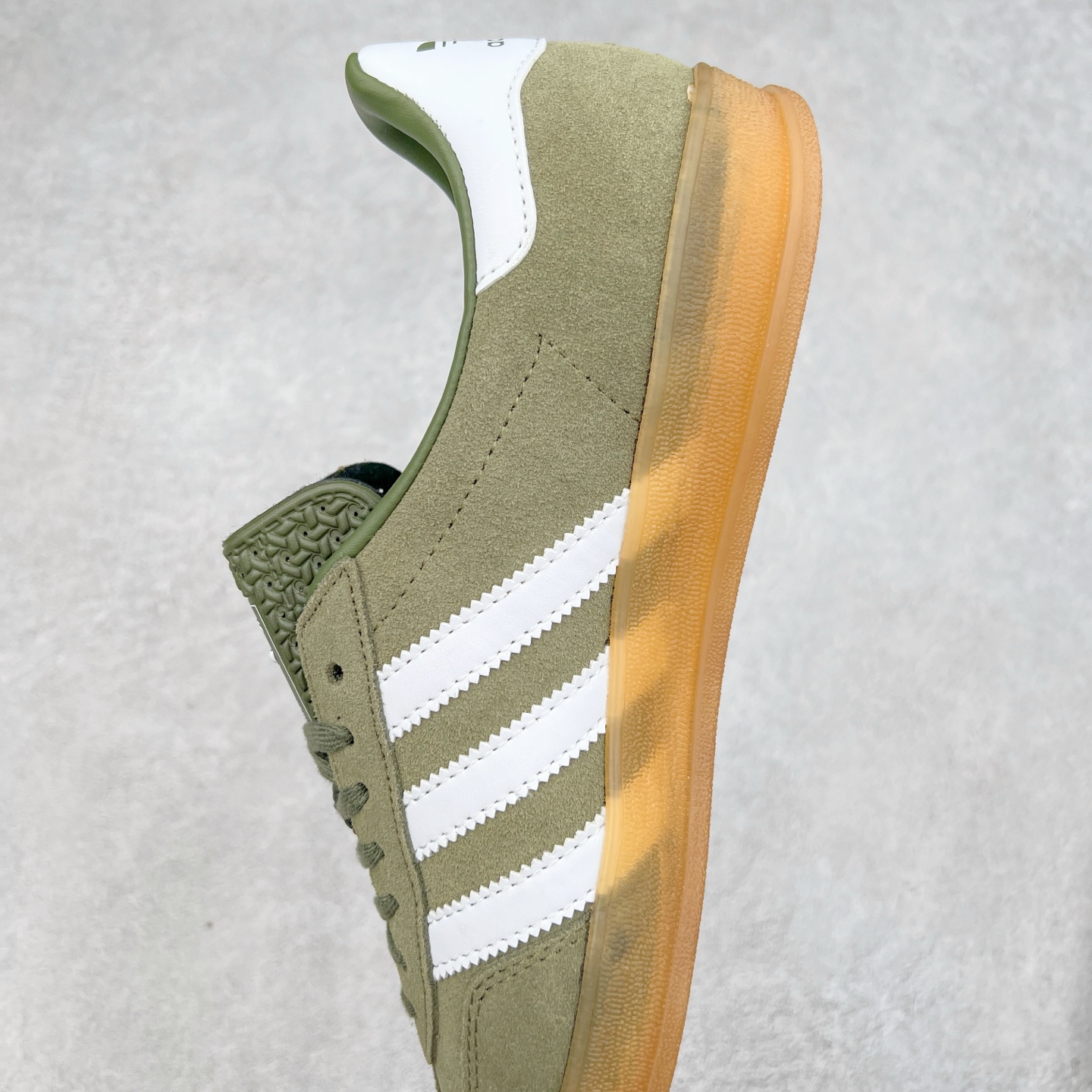 图片[7]-AD Gazelle Indoor Trainers 羚羊内训系列低帮复古百搭休闲运动德训风板鞋 JQ0174 90年代经典的复刻版！自60年代以足球训练鞋面世以来,Gazelle就以其经典设计席卷全球。1991年版本的复刻,再造经典Gazelle。采用皮革打造,搭配浊色细节,让这款经典更加简约。尺码：36 36⅔ 37⅓ 38 38⅔ 39⅓ 40 40⅔ 41⅓ 42 42⅔ 43⅓ 44⅓ 44⅔ 45-选品中心