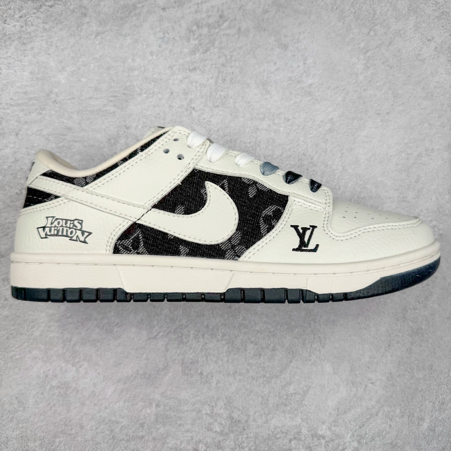 NK Dunk Low 定制配色 XB3802-357 大厂出品 极力推荐 原装头层材料 独家版型蒸餾加工帶來的是更好的视觉和脚感体验大厂纯原品质出货 清洁度 电绣工艺 皮料切割干净无任何毛边 细节完美 实拍调校N版已经零色差零失真 百分百还原实物色彩所见即所得 不存在货不对板色差等低级问题 选购参考实物拍摄 不混卖不参货 只用心做好货严格选品 承诺混一赔十 尺码：36 36.5 37.5 38 38.5 39 40 40.5 41 42 42.5 43 44 44.5 45-选品中心