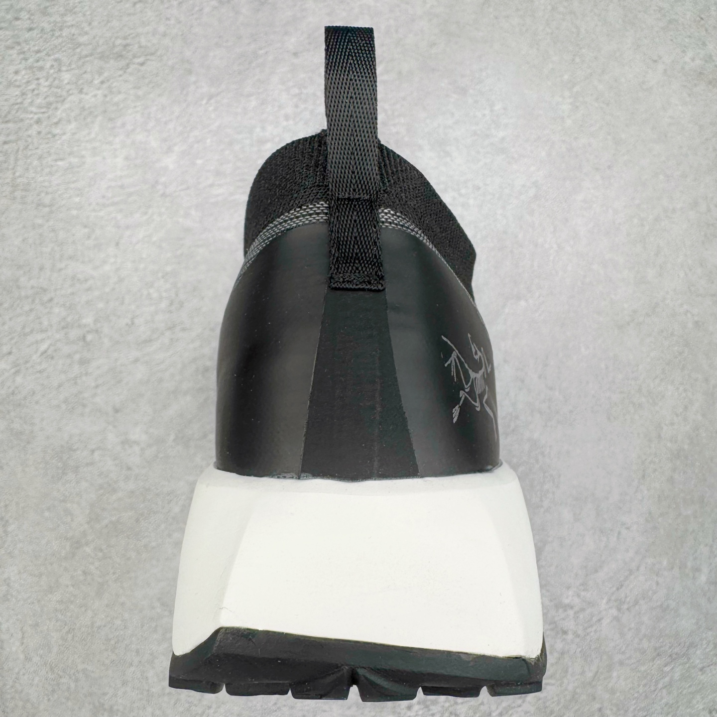 图片[8]-＃HP Arcteryx Vertex Speed 始祖鸟柔软舒适防滑耐磨低帮越野跑步鞋 Arcteryx中文名始祖鸟 加拿大户外服饰品牌 1989年创立于加拿大温哥华 始祖鸟来自加拿大海岸山脉 植根高山的专业户外品牌 始终秉承对精湛设计和工艺孜孜以求的准则 从1989年创立至今 Arcteryx始终不断在产品设计与做工上不惜工本 以满足始祖鸟的标准 品质、设计以及精简的理念造就了其良好的性能 并能满足严苛环境下的使用需求 尺码：36 37 38 39 40-选品中心