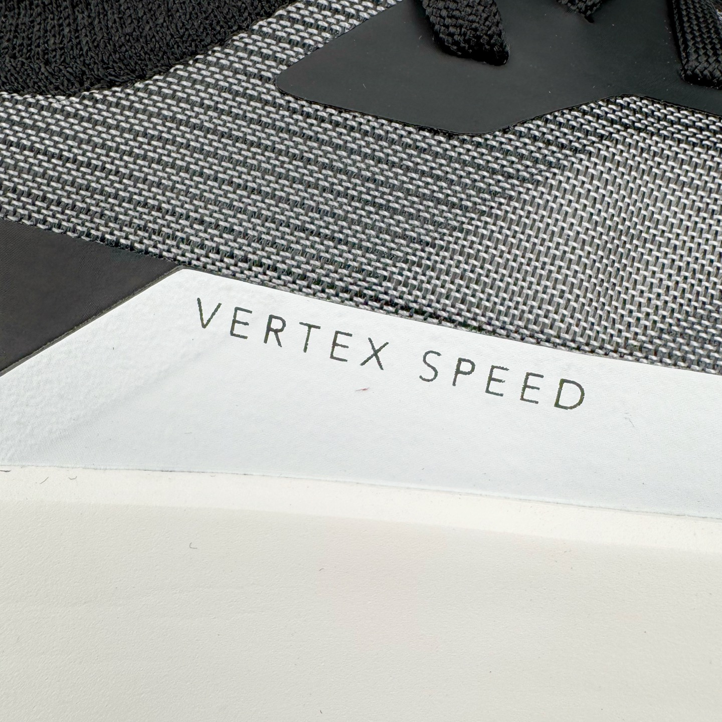 图片[18]-＃HP Arcteryx Vertex Speed 始祖鸟柔软舒适防滑耐磨低帮越野跑步鞋 Arcteryx中文名始祖鸟 加拿大户外服饰品牌 1989年创立于加拿大温哥华 始祖鸟来自加拿大海岸山脉 植根高山的专业户外品牌 始终秉承对精湛设计和工艺孜孜以求的准则 从1989年创立至今 Arcteryx始终不断在产品设计与做工上不惜工本 以满足始祖鸟的标准 品质、设计以及精简的理念造就了其良好的性能 并能满足严苛环境下的使用需求 尺码：36 37 38 39 40-选品中心