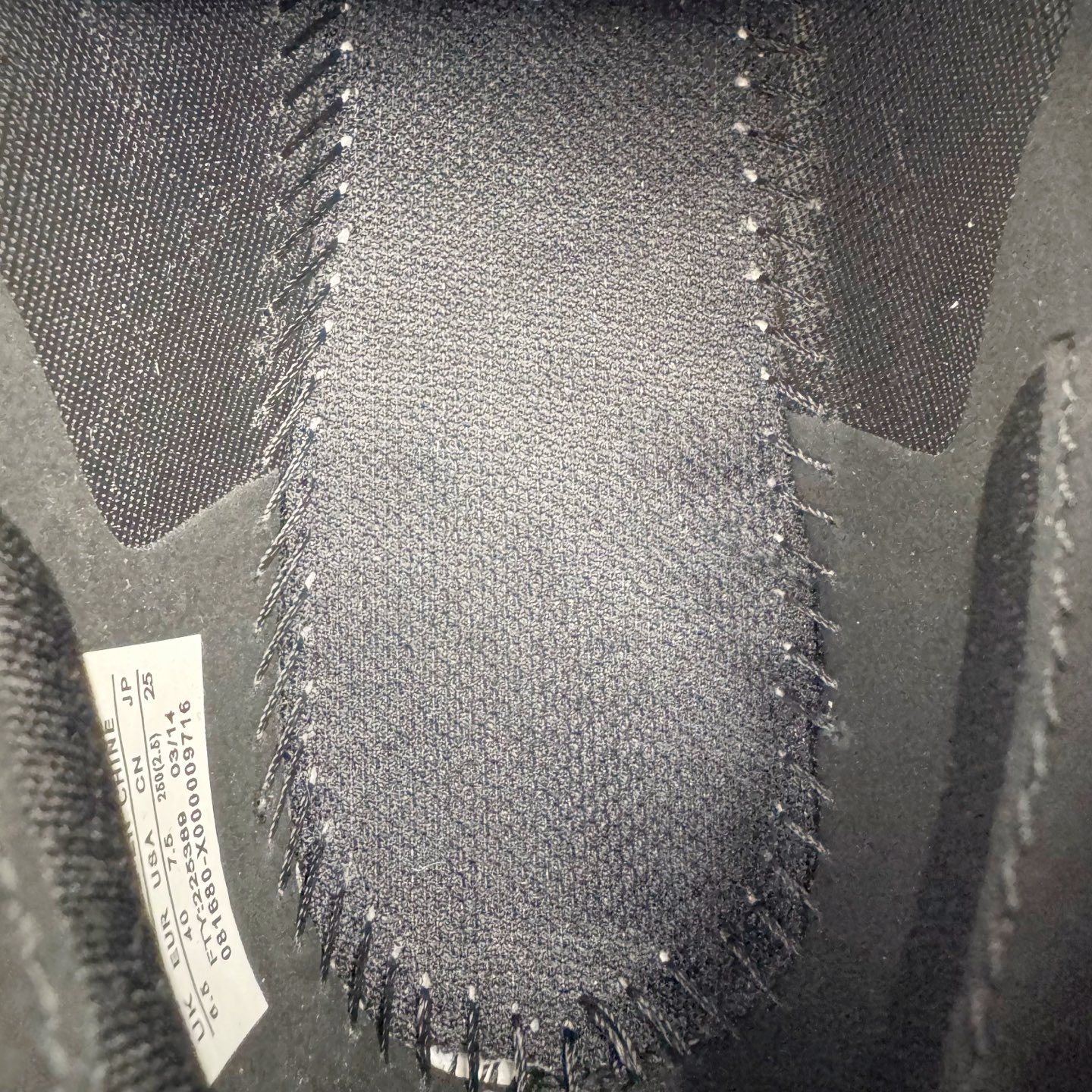 图片[11]-＃HP Arcteryx Vertex Speed 始祖鸟柔软舒适防滑耐磨低帮越野跑步鞋 Arcteryx中文名始祖鸟 加拿大户外服饰品牌 1989年创立于加拿大温哥华 始祖鸟来自加拿大海岸山脉 植根高山的专业户外品牌 始终秉承对精湛设计和工艺孜孜以求的准则 从1989年创立至今 Arcteryx始终不断在产品设计与做工上不惜工本 以满足始祖鸟的标准 品质、设计以及精简的理念造就了其良好的性能 并能满足严苛环境下的使用需求 尺码：36 37 38 39 40-选品中心