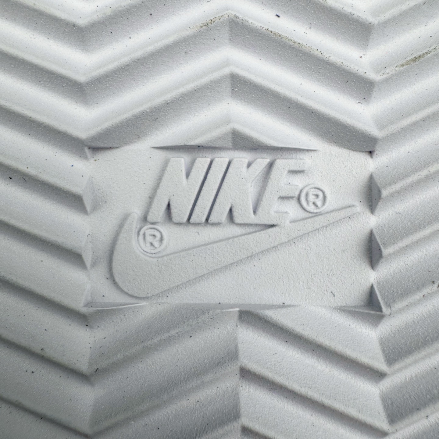 图片[16]-＃JC纯原 NK Classic Cortez Leather 阿甘复古初代皮革慢跑鞋 HF0263-400 实体平台指令订单 全套原纸板楦头开发 原厂数据大底磨具 一比一鞋头弧度高度鞋身弧度 细节品控鞋型随意对比 正确烫金高频细节 公司级标准检验QC 区分市面一切版本 完美复刻阿甘复古鞋型 尺码：35.5 36 36.5 37.5 38 38.5 39 40 40.5 41 42 42.5 43 44 45-选品中心