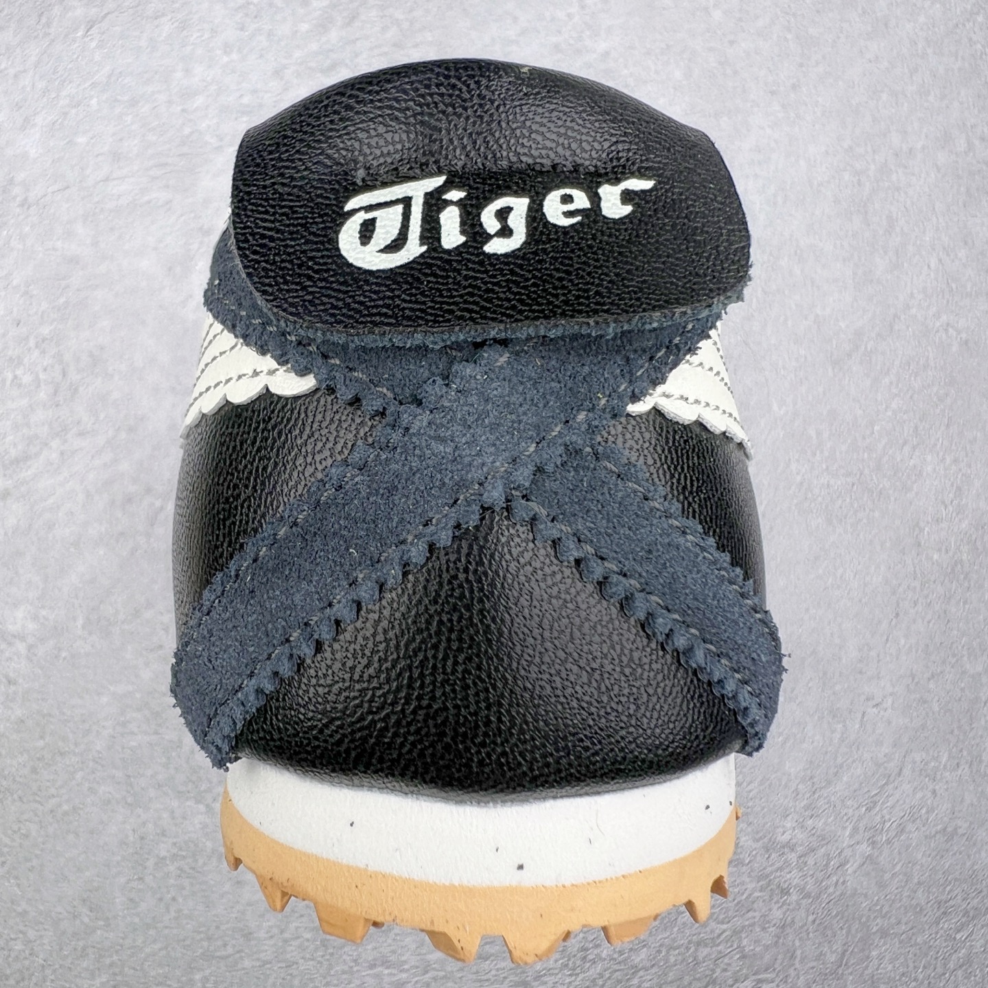 图片[8]-Patou x Onitsuka Tiger 鬼冢虎 MEXICO 66 BALLERINA WHITE/COTTON CANDY 舒适百搭 平跟 玛丽珍鞋 女款 白粉色 实拍调校N版已经零色差零失真 百分百还原实物色彩所见即所得 不存在货不对板色差等低级问题 选购参考实物拍摄 不混卖不参货 只用心做好货严格选品 承诺混一赔十 尺码：36 36.5 37.5 38 38.5 39 40 40.5 41 42 42.5 43 44 44.5 45-选品中心