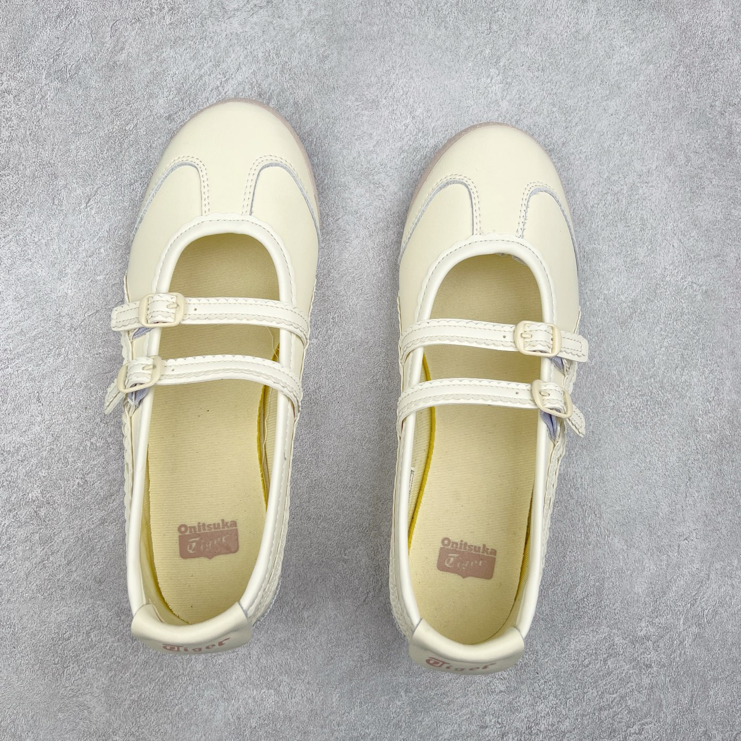 图片[3]-Patou x Onitsuka Tiger 鬼冢虎 MEXICO 66 BALLERINA WHITE/COTTON CANDY 舒适百搭 平跟 玛丽珍鞋 女款 白粉色 实拍调校N版已经零色差零失真 百分百还原实物色彩所见即所得 不存在货不对板色差等低级问题 选购参考实物拍摄 不混卖不参货 只用心做好货严格选品 承诺混一赔十 尺码：36 36.5 37.5 38 38.5 39 40 40.5 41 42 42.5 43 44 44.5 45-选品中心