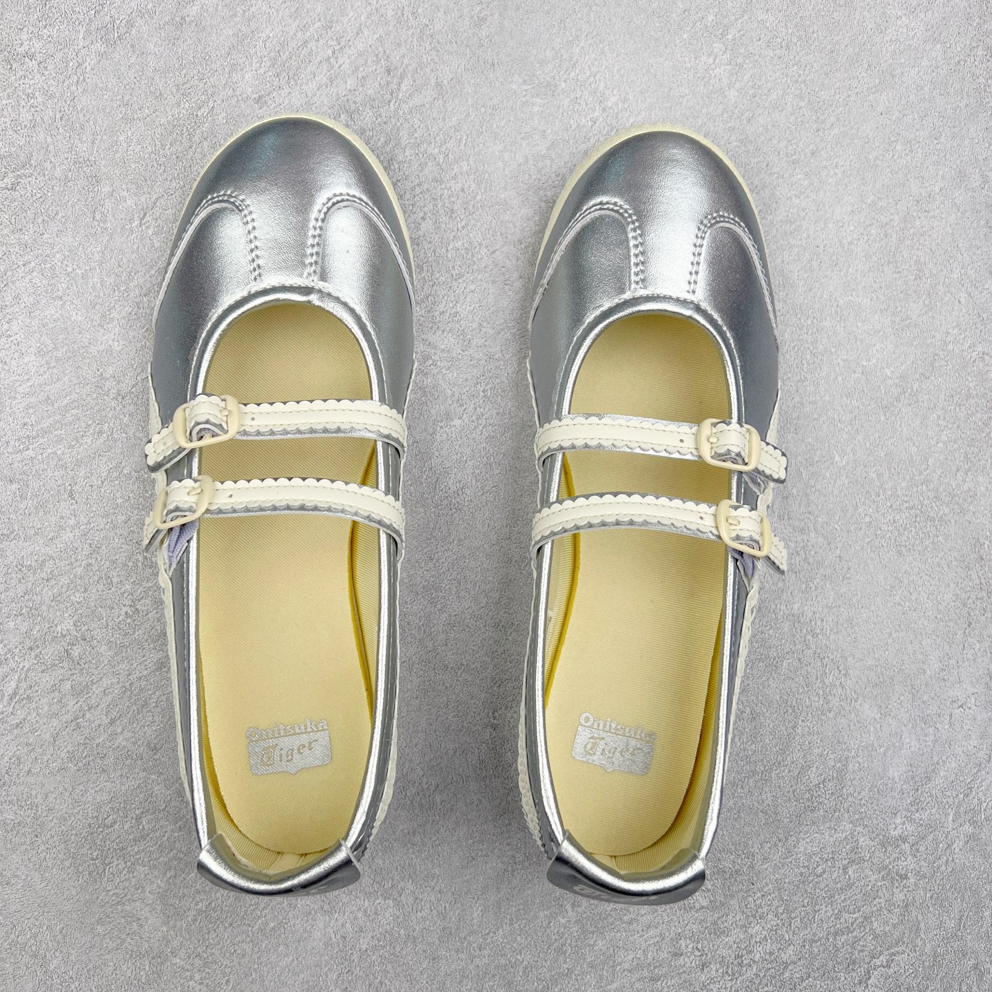 图片[3]-Patou x Onitsuka Tiger 鬼冢虎 MEXICO 66 BALLERINA WHITE/COTTON CANDY 舒适百搭 平跟 玛丽珍鞋 女款 白粉色 实拍调校N版已经零色差零失真 百分百还原实物色彩所见即所得 不存在货不对板色差等低级问题 选购参考实物拍摄 不混卖不参货 只用心做好货严格选品 承诺混一赔十 尺码：36 36.5 37.5 38 38.5 39 40 40.5 41 42 42.5 43 44 44.5 45-选品中心