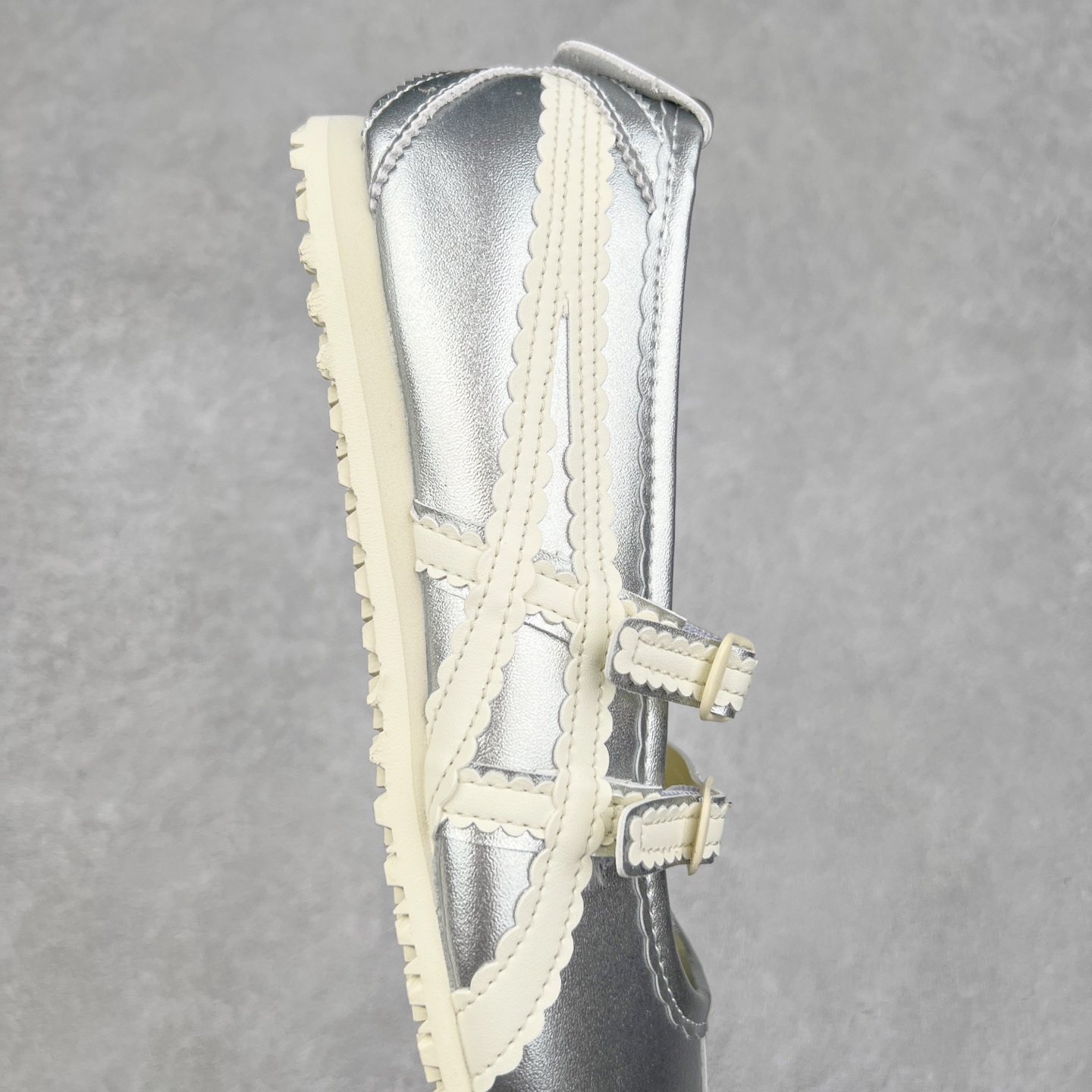 图片[6]-Patou x Onitsuka Tiger 鬼冢虎 MEXICO 66 BALLERINA WHITE/COTTON CANDY 舒适百搭 平跟 玛丽珍鞋 女款 白粉色 实拍调校N版已经零色差零失真 百分百还原实物色彩所见即所得 不存在货不对板色差等低级问题 选购参考实物拍摄 不混卖不参货 只用心做好货严格选品 承诺混一赔十 尺码：36 36.5 37.5 38 38.5 39 40 40.5 41 42 42.5 43 44 44.5 45-选品中心