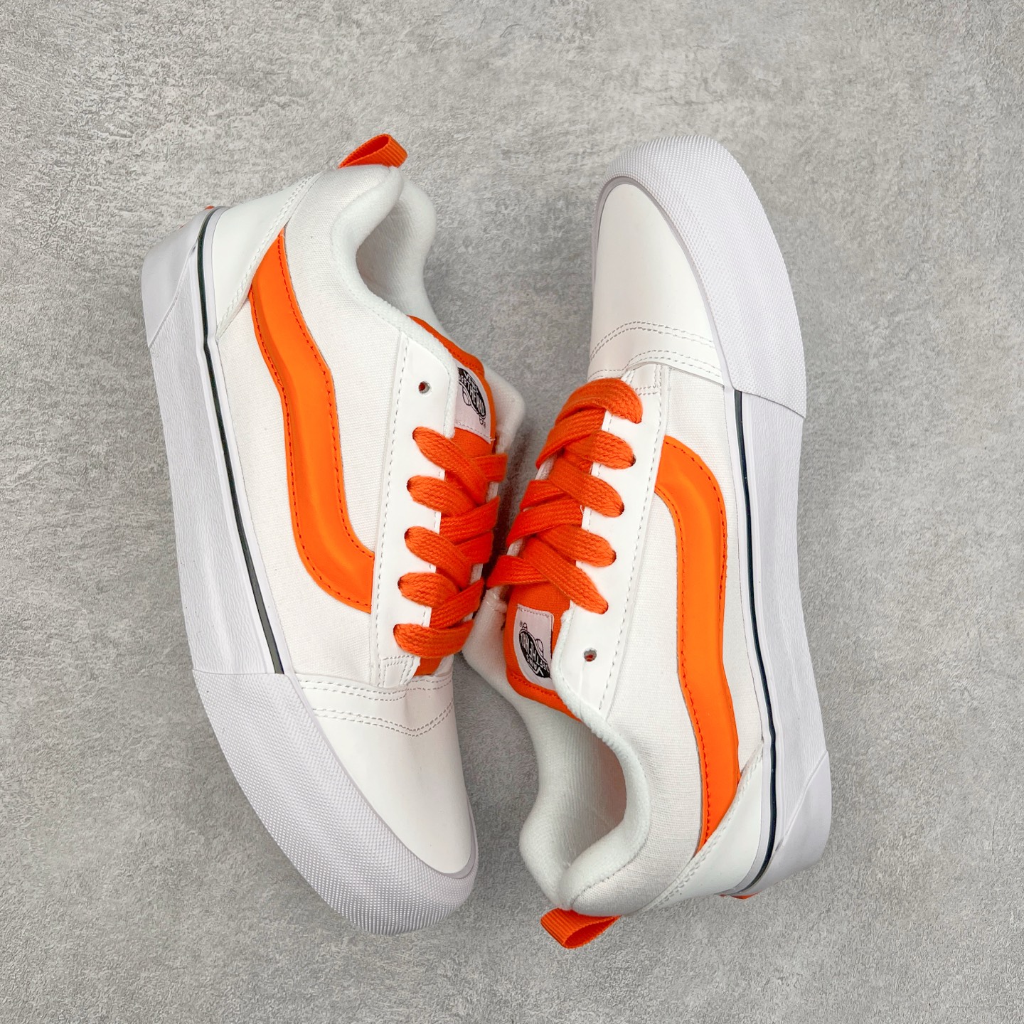图片[3]-Vans Knu Skool 白橙色 官方新款 复古休闲胖胖面包鞋 肥胖版大LOGO原版全皮猪八面料 尺码：35 36 36.5 37 38 38.5 39 40 40.5 41 42 42.5 43 44 45 工艺：硫化1：1（重量1：1、真标、原钢印、材质标、鞋型标、合格证）-选品中心
