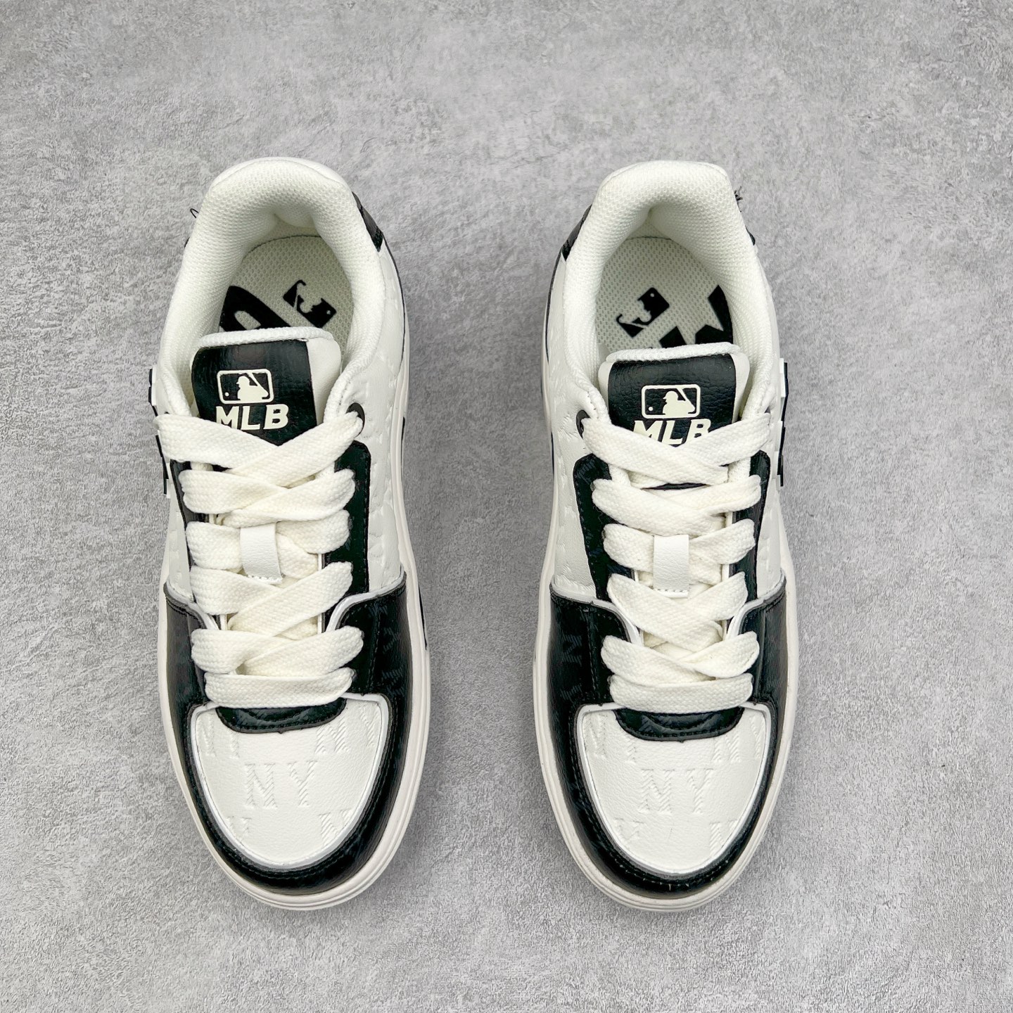 图片[2]-MLB Chunky Liner Basic 复古印花学长鞋系列低帮轻量增高厚底百搭休闲运动慢跑鞋板鞋 Korea韩国联名NY美国榄球纽约洋基队限定 韩国代购专供 全套原楦原纸板原厂数据开发 正确中底拉帮中底网布细节 平台代购专供 左脚内置芯片 韩国代购吊牌标贴 独家一比一RB+MD组合大底 高频后跟小人Logo精准对位立体饱满 正确网布加超迁鞋面 转印中底走线紧密 转印Logo工艺表层防刮不掉色 尺码：35 36 36.5 37.5 38 38.5 39 40 40.5 41 42 42.5 43 44 45-选品中心