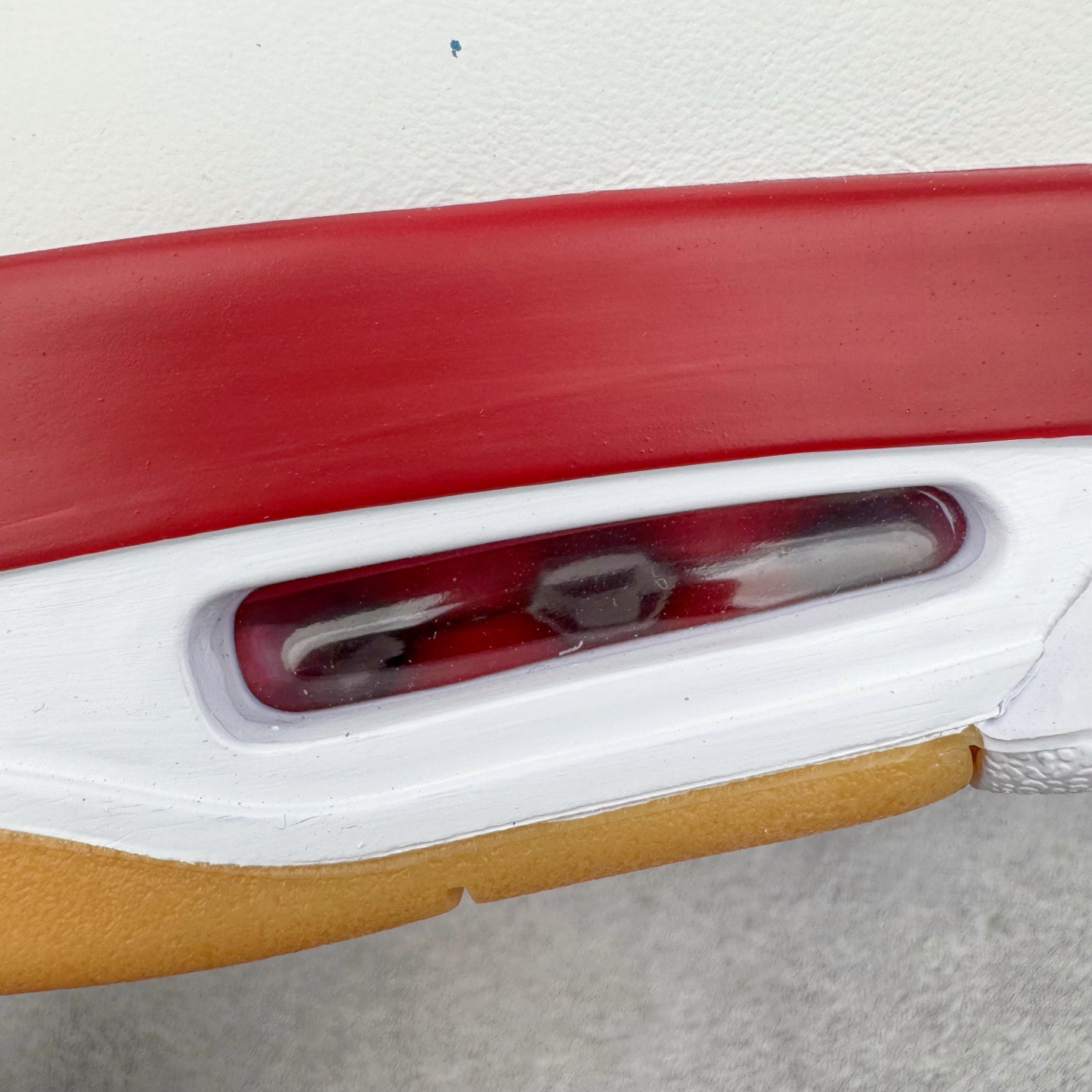 图片[18]-＃K版纯原 NK SB x Air Jordan AJ4 联名白红 DR5415-106 全新升级改良 原鞋原楦原纸板同源开发 完美呈现乔4的版型 内侧正确双色网格 还原细节 原厂皮料 正确气垫颜色 正确网格工艺 正确拉帮工艺 全鞋原装材料制作 原档案原模具打造 支持全方位与正品对比 尺码：36 36.5 37.5 38 38.5 39 40 40.5 41 42 42.5 43 44 44.5 45 46 47.5-选品中心