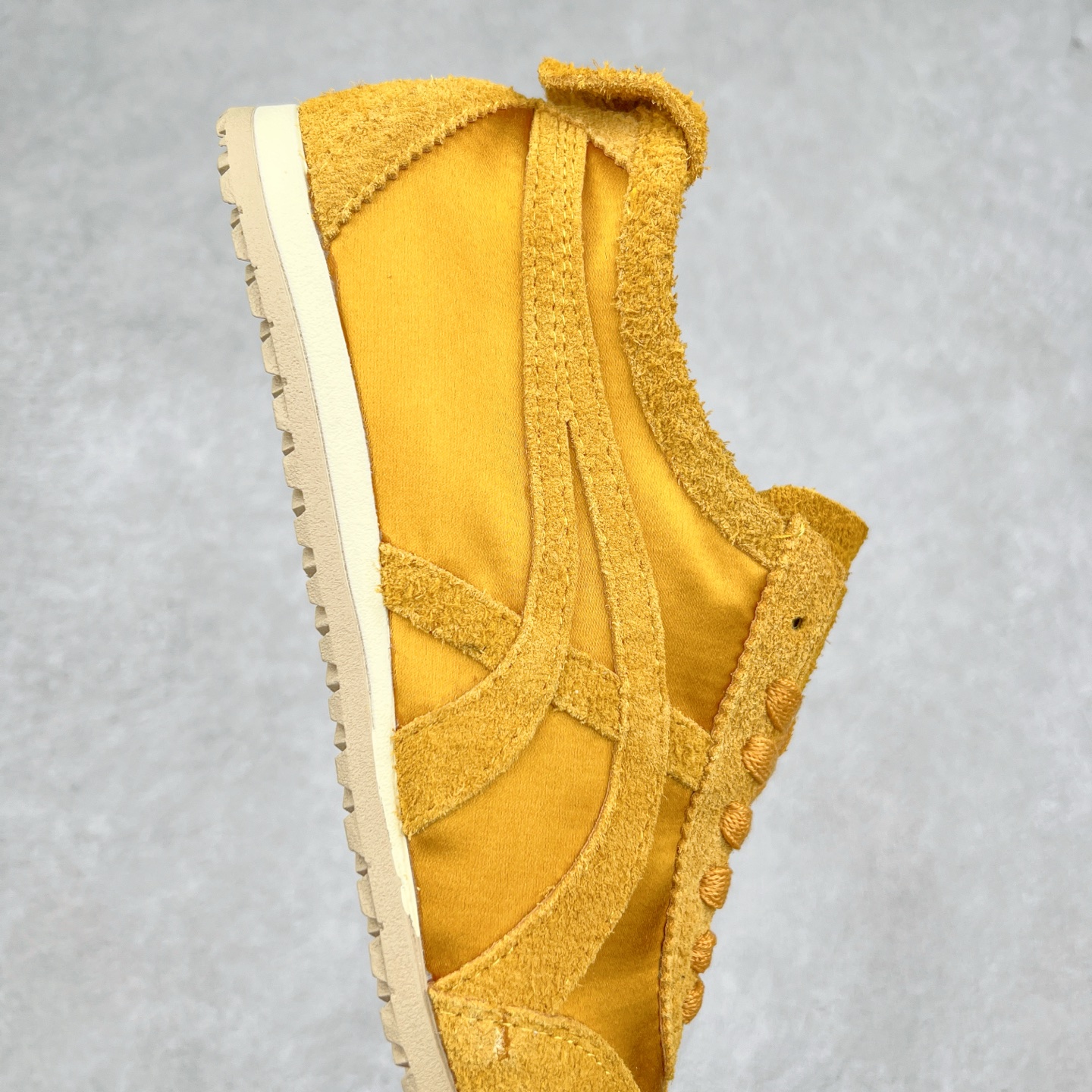 图片[6]-GG-CC阿甘德训鞋2.0系列复古风芭蕾舞鞋GGCC薄底百搭休闲运动鞋系列 广东大厂品质 25ss春季新款 全手工拉帮工艺成型 反绒牛皮革拼接头层皮饰片鞋面材质 鞋身原装高密度防刮尼龙面料,极好柔软效果 双春日踏青舒适度和少女感 德训鞋界的白月光🌙 长时间走路和站立都不累脚 不管怎么搭配都好看 尺码：35 36 37 38 39 40-选品中心