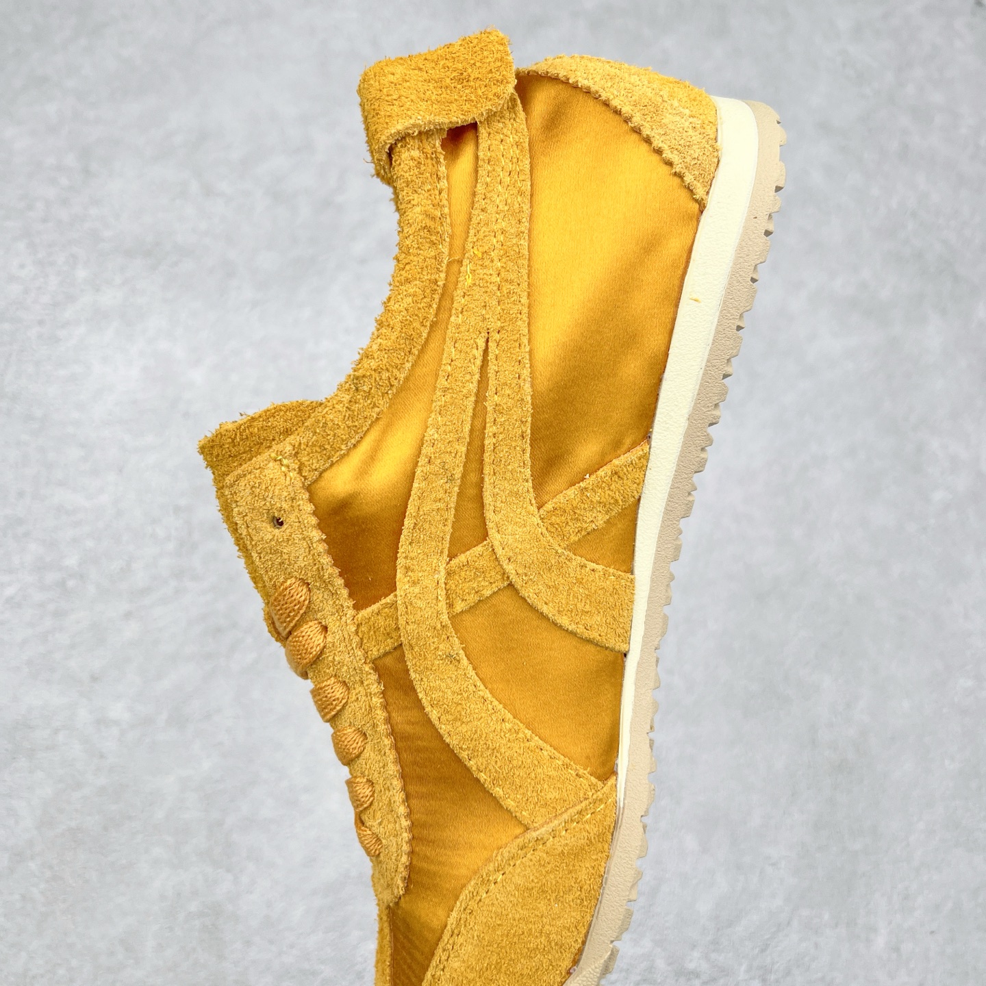 图片[7]-GG-CC阿甘德训鞋2.0系列复古风芭蕾舞鞋GGCC薄底百搭休闲运动鞋系列 广东大厂品质 25ss春季新款 全手工拉帮工艺成型 反绒牛皮革拼接头层皮饰片鞋面材质 鞋身原装高密度防刮尼龙面料,极好柔软效果 双春日踏青舒适度和少女感 德训鞋界的白月光🌙 长时间走路和站立都不累脚 不管怎么搭配都好看 尺码：35 36 37 38 39 40-选品中心