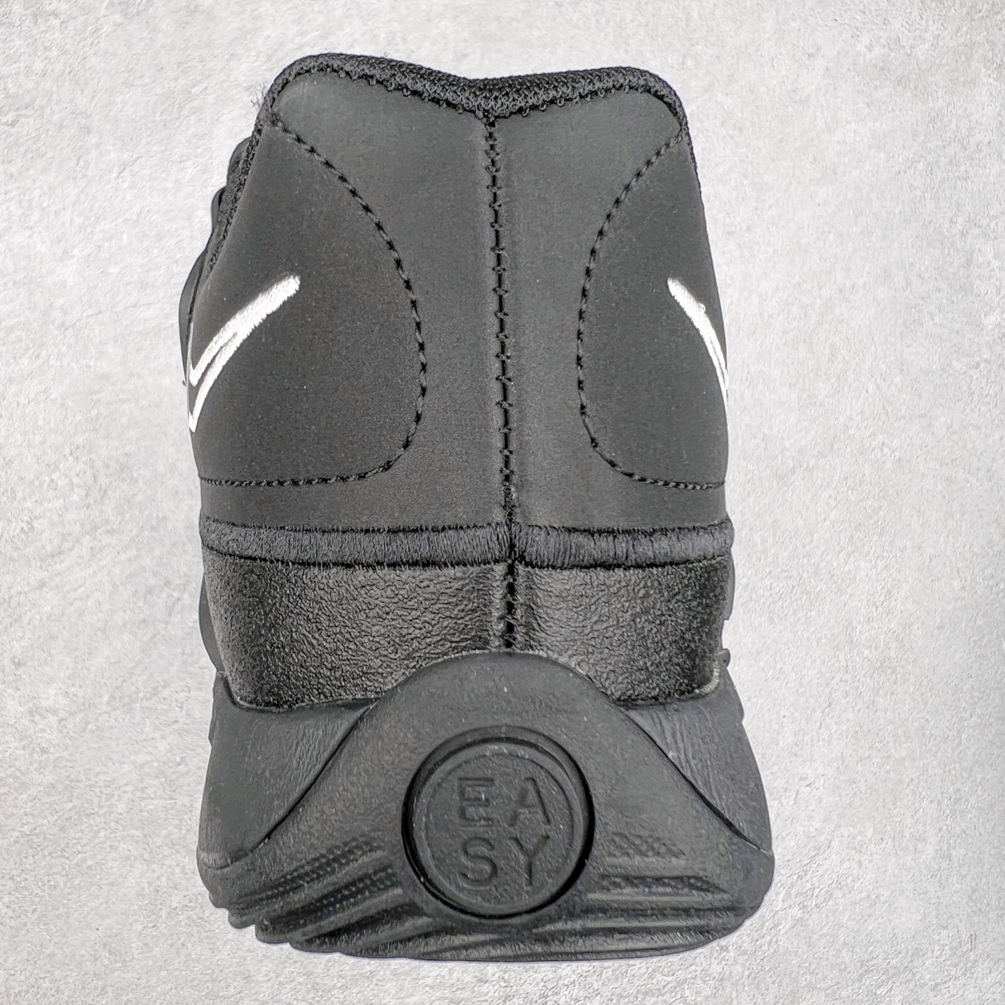 图片[8]-NK KD18 EP 杜兰特十八代签名实战篮球鞋 KD 18 的设计是致敬1997年诞生的 Air Terra Humara 鞋面标志性的设计。整体的设计语言和上一代基本类似，毕竟耐克在面对老将战靴的迭代更新方面，似乎也不会太大刀阔斧去变。鞋面的帆布材料包裹鞋跟和鞋领，增强了球鞋的耐用性和质感，此外，球鞋的中足覆盖层由纹理 TPU 和橡胶混合而成。科技配置方面，KD 18包括了前掌 Zoom Air 气垫，Cushlon 泡沫提供轻便舒适感。尺码：40 40.5 41 42 42.5 43 44 44.5 45 46-选品中心