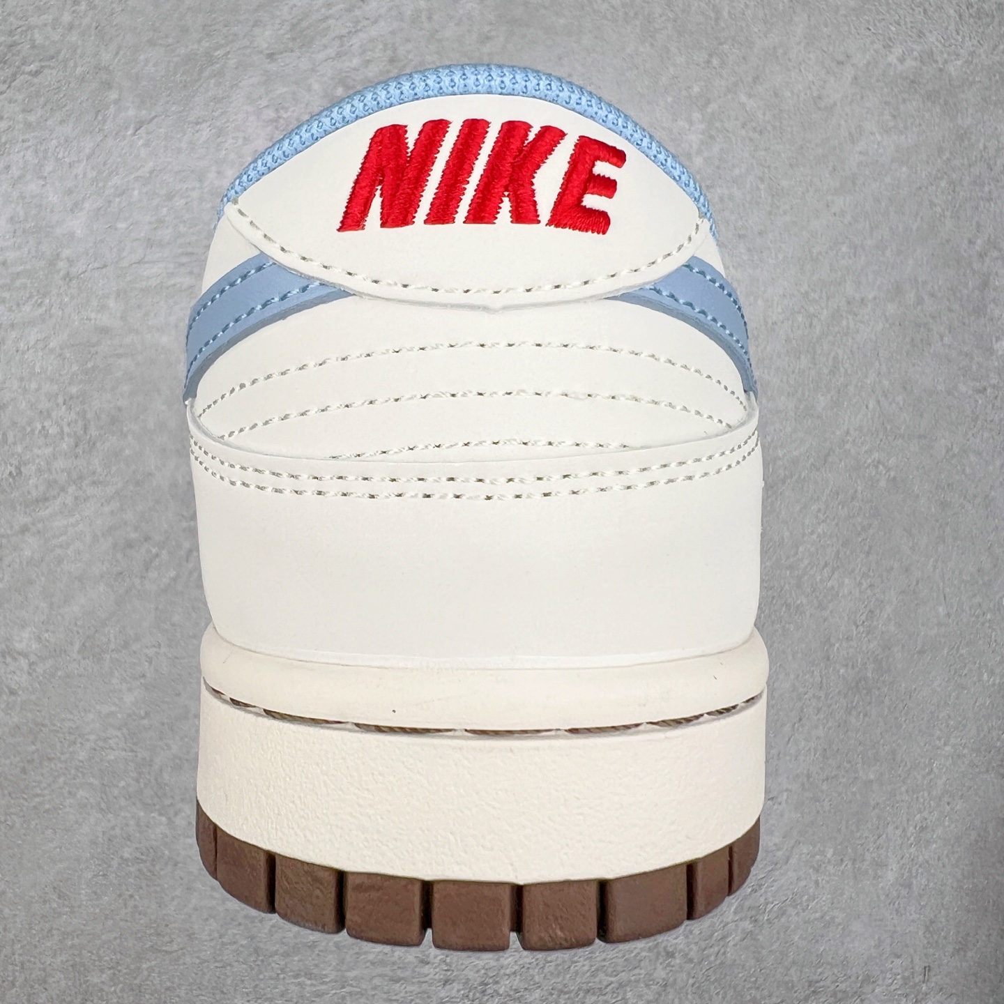 图片[8]-NK Dunk Low 定制配色 ZH2598-248 大厂出品 极力推荐 原装头层材料 独家版型蒸餾加工帶來的是更好的视觉和脚感体验大厂纯原品质出货 清洁度 电绣工艺 皮料切割干净无任何毛边 细节完美 实拍调校N版已经零色差零失真 百分百还原实物色彩所见即所得 不存在货不对板色差等低级问题 选购参考实物拍摄 不混卖不参货 只用心做好货严格选品 承诺混一赔十 尺码：36 36.5 37.5 38 38.5 39 40 40.5 41 42 42.5 43 44 44.5 45-选品中心