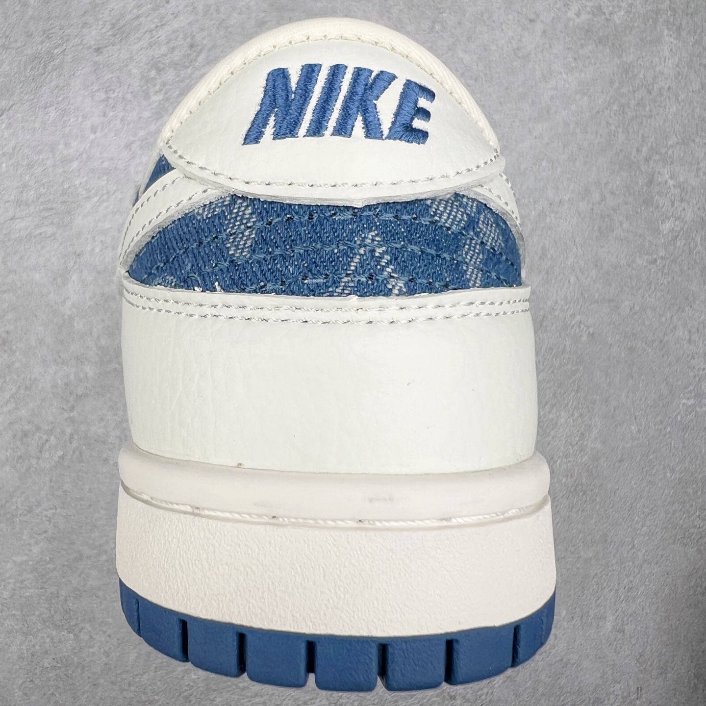 图片[8]-NK Dunk Low 定制配色 JH8310-954 大厂出品 极力推荐 原装头层材料 独家版型蒸餾加工帶來的是更好的视觉和脚感体验大厂纯原品质出货 清洁度 电绣工艺 皮料切割干净无任何毛边 细节完美 实拍调校N版已经零色差零失真 百分百还原实物色彩所见即所得 不存在货不对板色差等低级问题 选购参考实物拍摄 不混卖不参货 只用心做好货严格选品 承诺混一赔十 尺码：36 36.5 37.5 38 38.5 39 40 40.5 41 42 42.5 43 44 44.5 45-选品中心