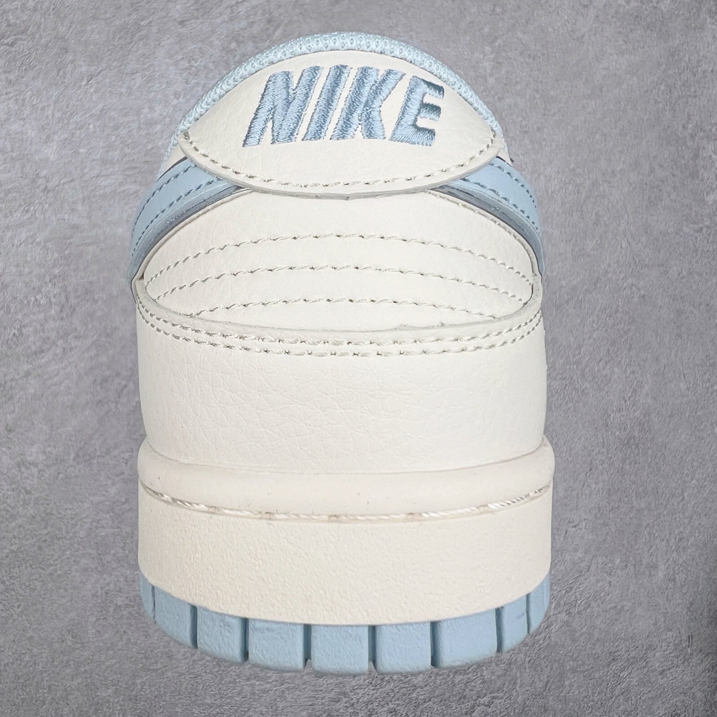 图片[8]-NK Dunk Low 定制配色 XX2026-101 大厂出品 极力推荐 原装头层材料 独家版型蒸餾加工帶來的是更好的视觉和脚感体验大厂纯原品质出货 清洁度 电绣工艺 皮料切割干净无任何毛边 细节完美 实拍调校N版已经零色差零失真 百分百还原实物色彩所见即所得 不存在货不对板色差等低级问题 选购参考实物拍摄 不混卖不参货 只用心做好货严格选品 承诺混一赔十 尺码：36 36.5 37.5 38 38.5 39 40 40.5 41 42 42.5 43 44 44.5 45-选品中心