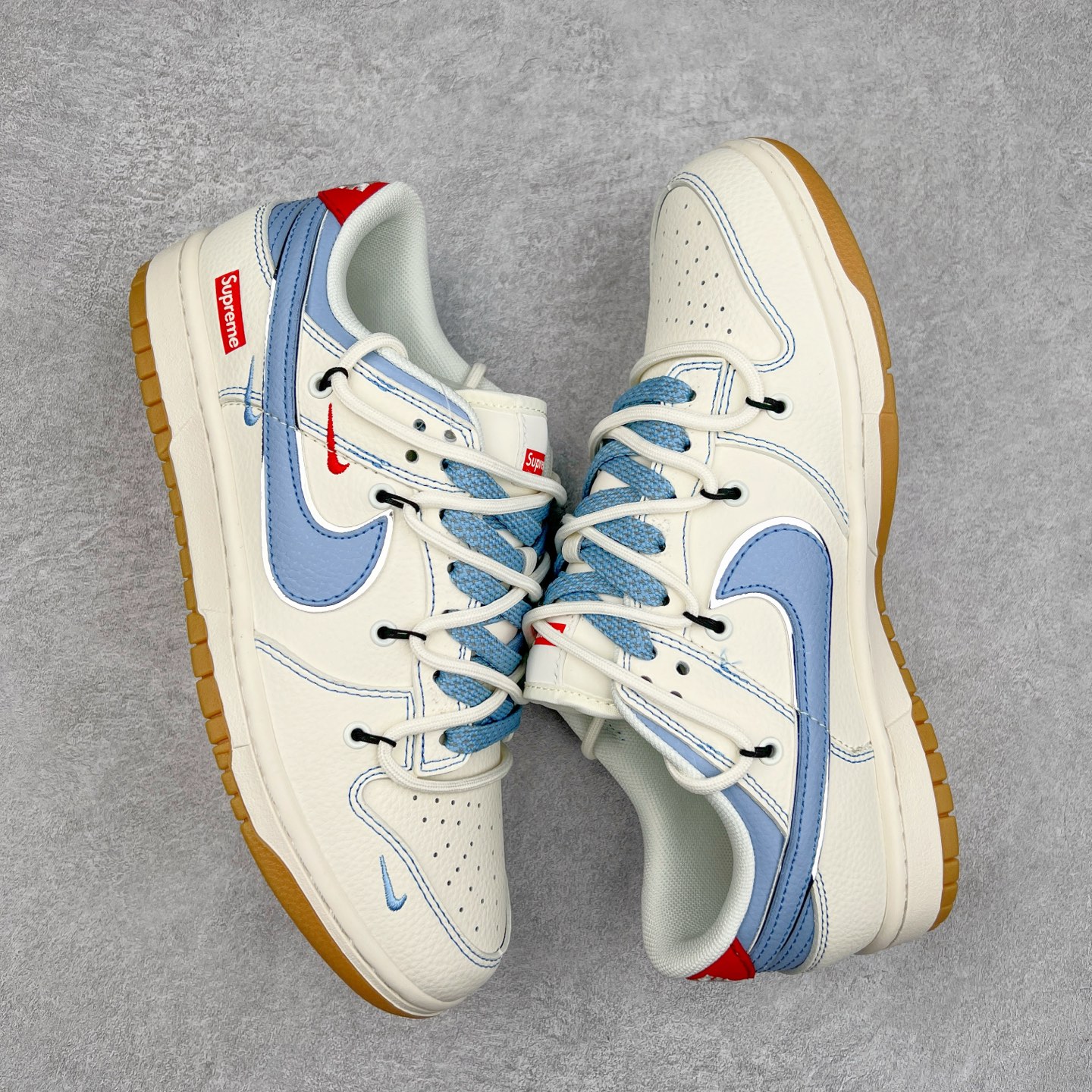 图片[3]-NK Dunk Low 定制配色 FC1688-216 大厂出品 极力推荐 原装头层材料 独家版型蒸餾加工帶來的是更好的视觉和脚感体验大厂纯原品质出货 清洁度 电绣工艺 皮料切割干净无任何毛边 细节完美 实拍调校N版已经零色差零失真 百分百还原实物色彩所见即所得 不存在货不对板色差等低级问题 选购参考实物拍摄 不混卖不参货 只用心做好货严格选品 承诺混一赔十 尺码：36 36.5 37.5 38 38.5 39 40 40.5 41 42 42.5 43 44 44.5 45-选品中心