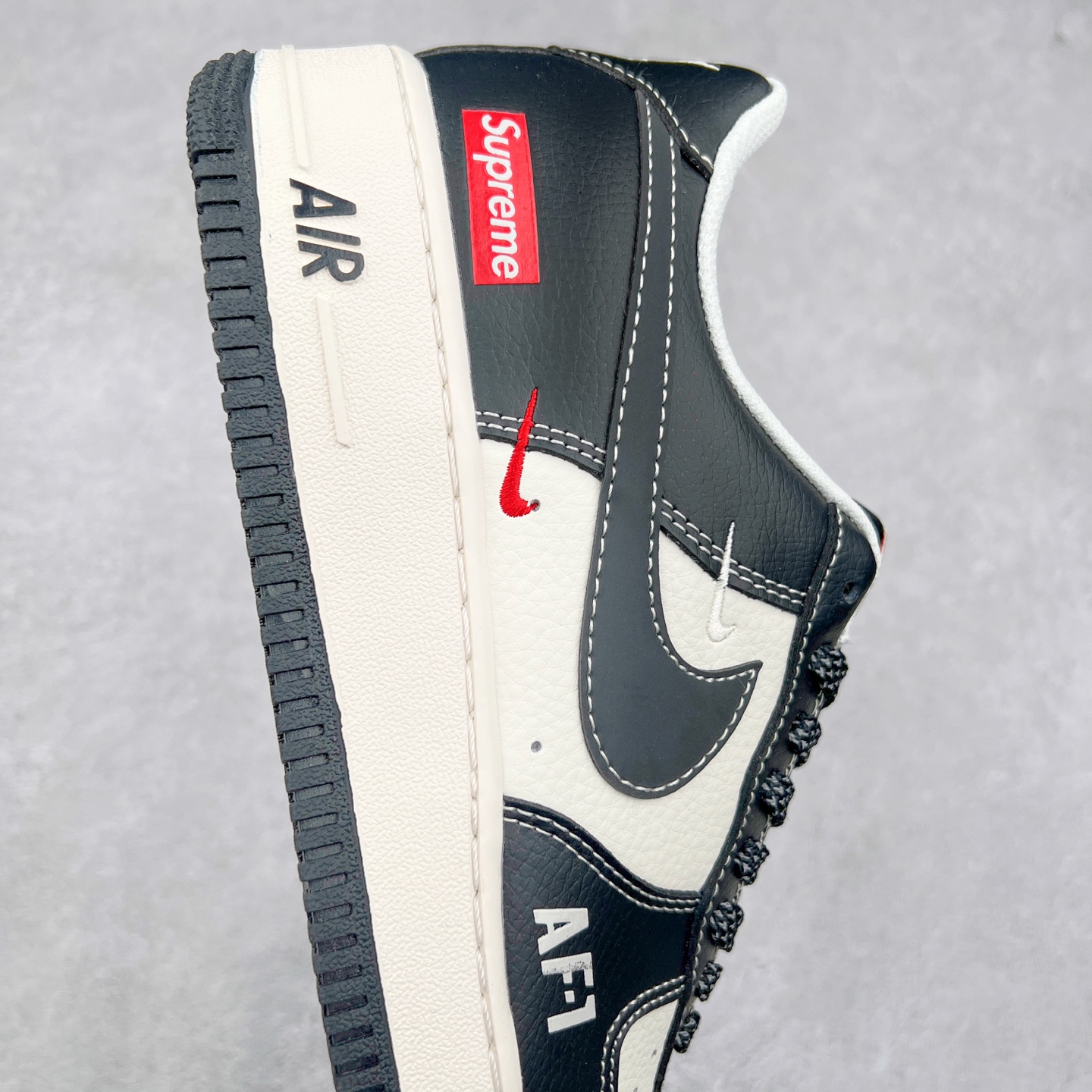 图片[6]-NK Air Force 1´07 Low 空军一号低帮百搭休闲运动板鞋 HH7518-053 柔软、弹性十足的缓震性能和出色的中底设计 横跨复古与现代的外型结合 造就出风靡全球 三十多年的Force 1 直到今天还深受青睐 实拍调校N版已经零色差零失真 百分百还原实物色彩所见即所得 不存在货不对板色差等低级问题 选购参考实物拍摄 不混卖不参货 只用心做好货严格选品 承诺混一赔十 尺码：36 36.5 37.5 38 38.5 39 40 40.5 41 42 42.5 43 44 44.5 45-选品中心