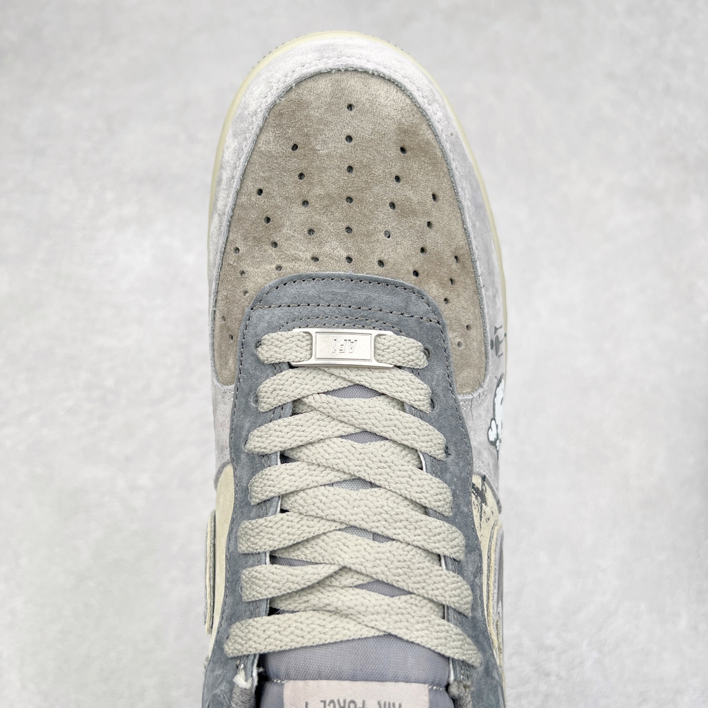 图片[4]-NK Air Force 1´07 Low 空军一号低帮百搭休闲运动板鞋 YD2425-660 柔软、弹性十足的缓震性能和出色的中底设计 横跨复古与现代的外型结合 造就出风靡全球 三十多年的Force 1 直到今天还深受青睐 实拍调校N版已经零色差零失真 百分百还原实物色彩所见即所得 不存在货不对板色差等低级问题 选购参考实物拍摄 不混卖不参货 只用心做好货严格选品 承诺混一赔十 尺码：36 36.5 37.5 38 38.5 39 40 40.5 41 42 42.5 43 44 44.5 45-选品中心