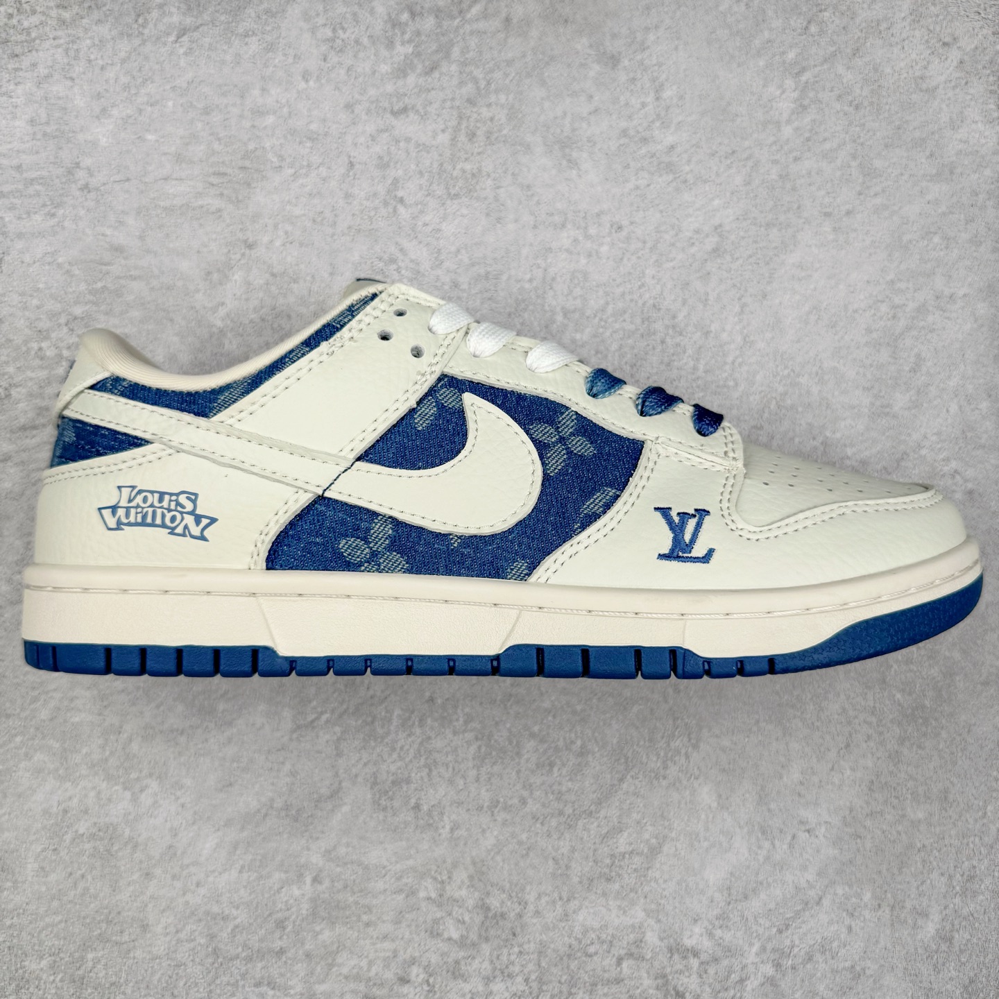 NK Dunk Low 定制配色 JH8310-954 大厂出品 极力推荐 原装头层材料 独家版型蒸餾加工帶來的是更好的视觉和脚感体验大厂纯原品质出货 清洁度 电绣工艺 皮料切割干净无任何毛边 细节完美 实拍调校N版已经零色差零失真 百分百还原实物色彩所见即所得 不存在货不对板色差等低级问题 选购参考实物拍摄 不混卖不参货 只用心做好货严格选品 承诺混一赔十 尺码：36 36.5 37.5 38 38.5 39 40 40.5 41 42 42.5 43 44 44.5 45-选品中心