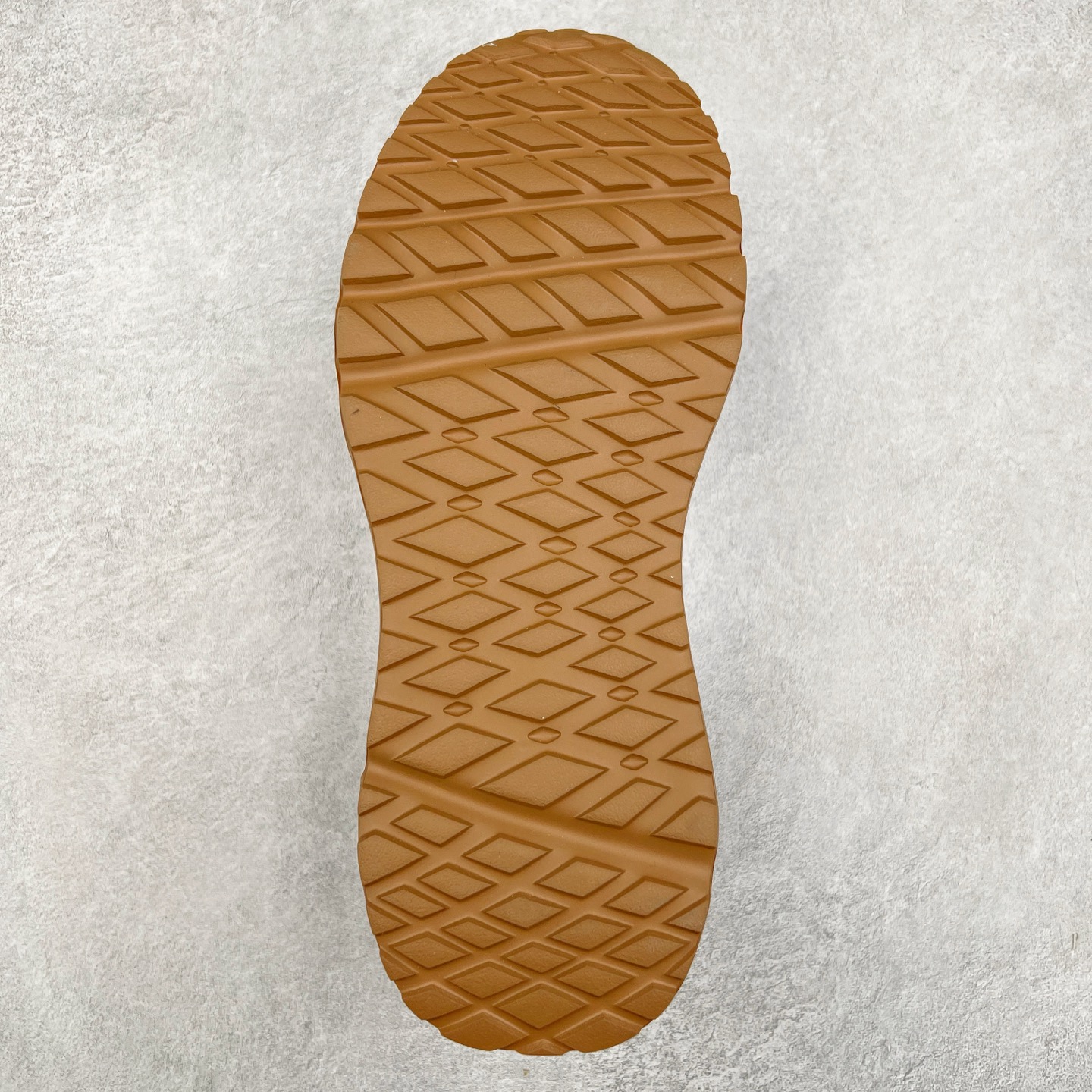 图片[9]-PRADA普拉达 厚底徽标系带运动休闲男鞋系列 #广东大厂品质 专柜同步 大气个性更潮更抢眼更追求档次，它将颠覆旧念，与您共度时尚潮人必备! 面料采用原版进口小牛皮 牛皮内里垫脚 橡胶发泡大底 轻便防滑耐磨 脚感舒适 款式耐看做工精细 配以简洁利落的鞋楦 彰显男人的果敢和硬朗 尺码：39-44（皮鞋码）-选品中心