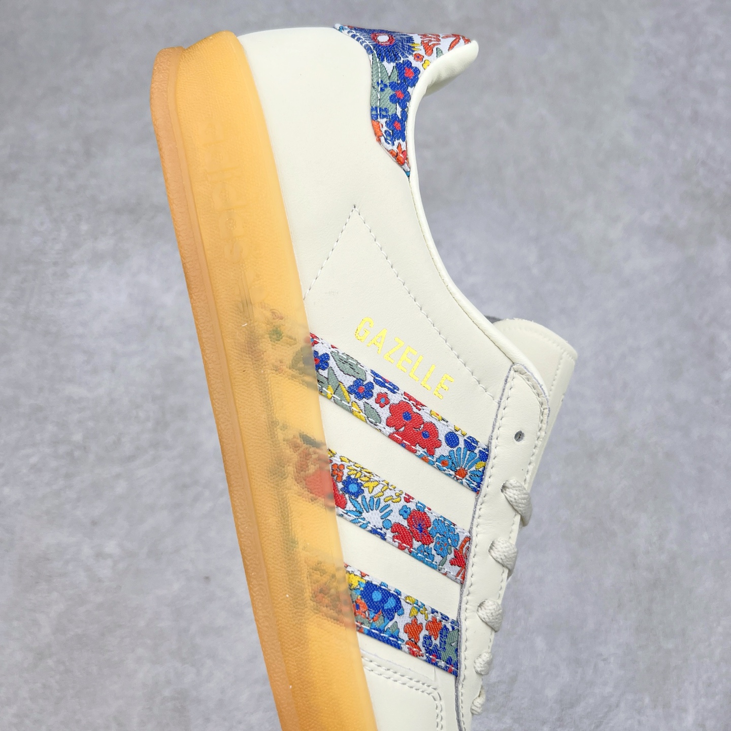 图片[6]-AD Gazelle Indoor Trainers 羚羊内训系列低帮复古百搭休闲运动德训风板鞋 JH7370 90年代经典的复刻版！自60年代以足球训练鞋面世以来,Gazelle就以其经典设计席卷全球。1991年版本的复刻,再造经典Gazelle。采用皮革打造,搭配浊色细节,让这款经典更加简约。尺码：36 36⅔ 37⅓ 38 38⅔ 39⅓ 40 40⅔ 41⅓ 42 42⅔ 43⅓ 44⅓ 44⅔ 45-选品中心