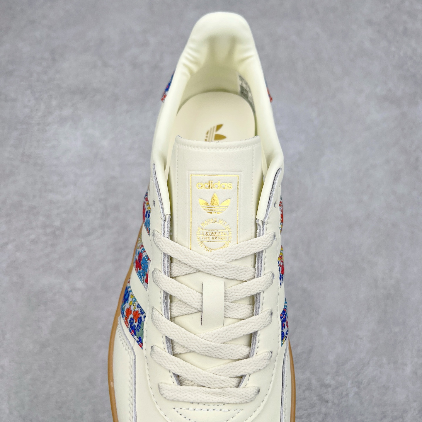 图片[5]-AD Gazelle Indoor Trainers 羚羊内训系列低帮复古百搭休闲运动德训风板鞋 JH7370 90年代经典的复刻版！自60年代以足球训练鞋面世以来,Gazelle就以其经典设计席卷全球。1991年版本的复刻,再造经典Gazelle。采用皮革打造,搭配浊色细节,让这款经典更加简约。尺码：36 36⅔ 37⅓ 38 38⅔ 39⅓ 40 40⅔ 41⅓ 42 42⅔ 43⅓ 44⅓ 44⅔ 45-选品中心