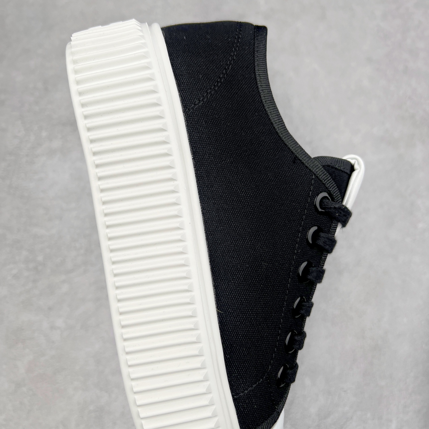 图片[6]-MIU MIU缪缪 牛仔布 低帮 舒适系带 低帮 时尚板鞋 女款 尺码：35 36 37 38 39-选品中心