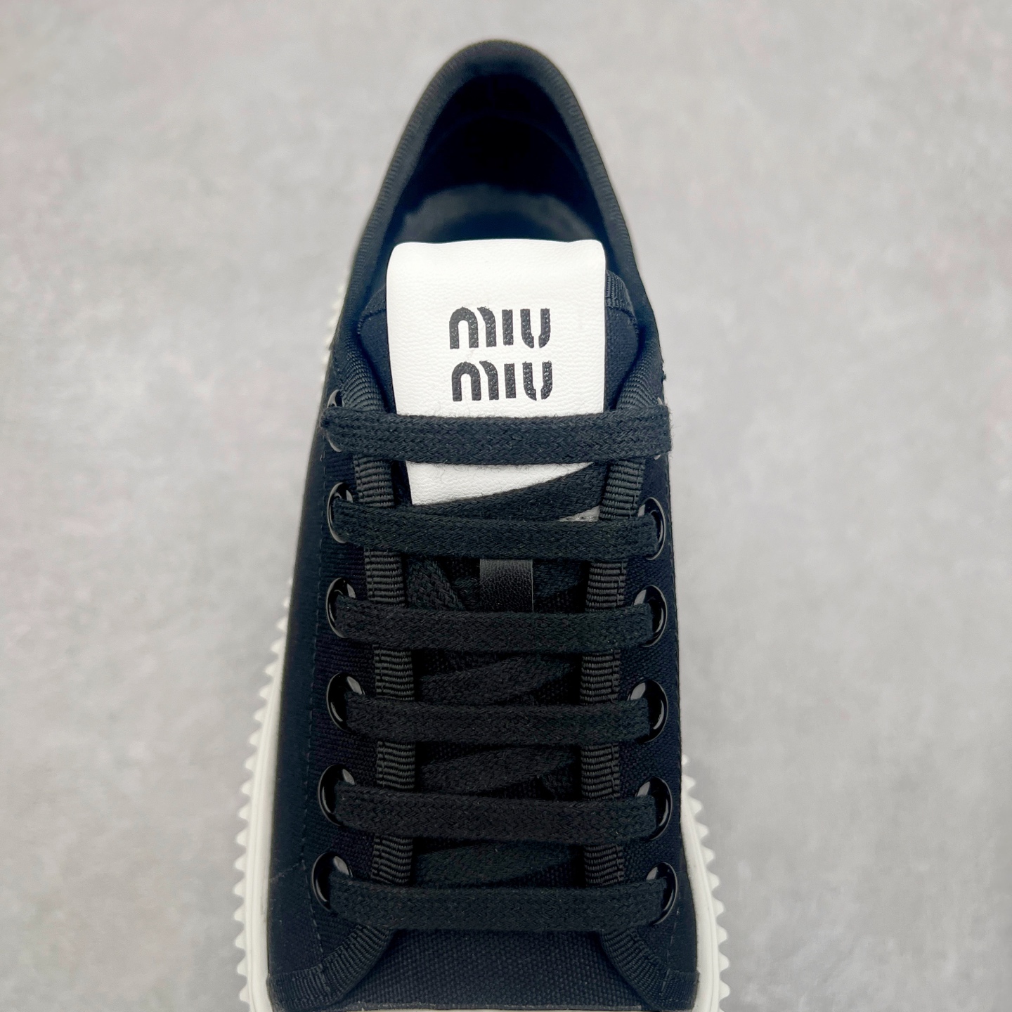 图片[5]-MIU MIU缪缪 牛仔布 低帮 舒适系带 低帮 时尚板鞋 女款 尺码：35 36 37 38 39-选品中心