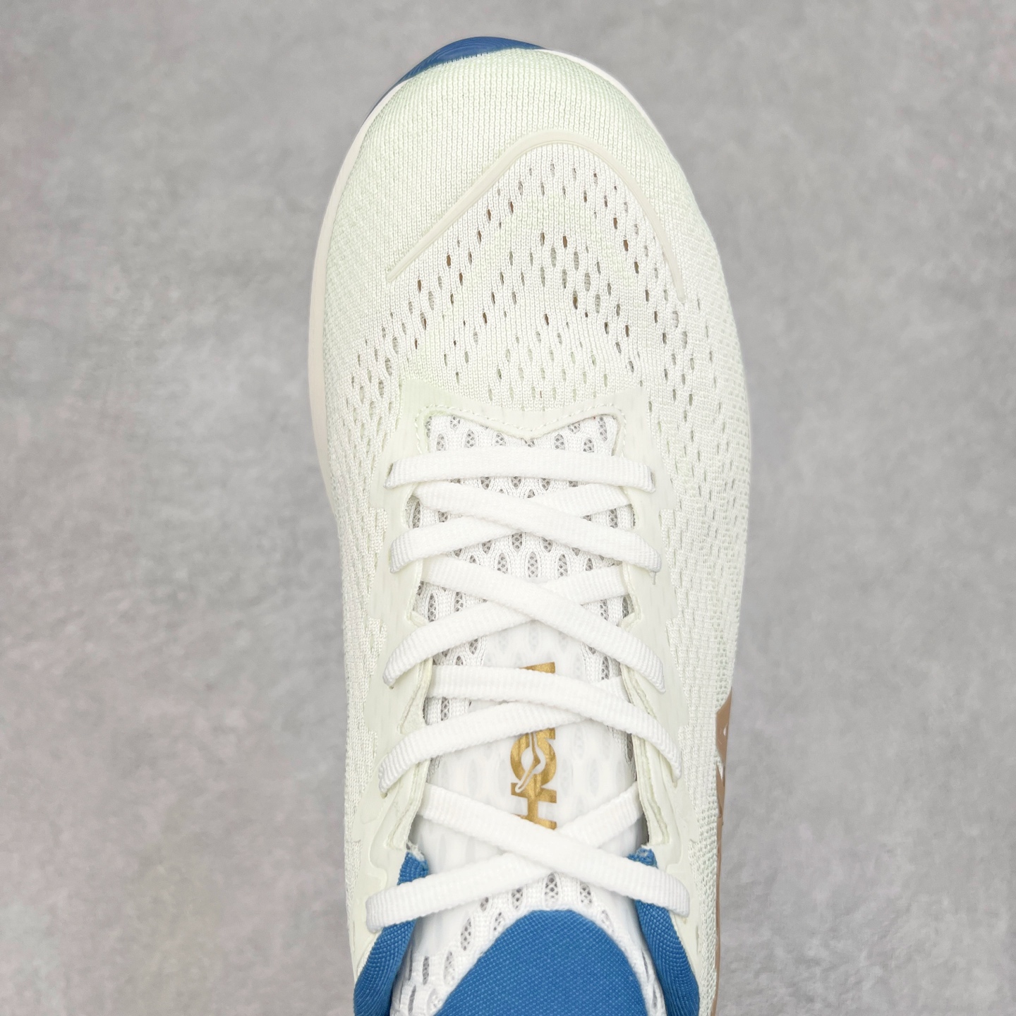 图片[4]-HOKA ONE ONE RINCON 4 舒适防滑耐磨低帮休闲跑步鞋 Rincon 4 是一款日常训练用的跑步鞋，踩上去的感觉很结实。它适合中短距离跑步，但如果您习惯于稍硬的感觉，也可以用于长距离跑步。但它的速度不够快，不能作为速度训练鞋，也不够柔软，不能作为恢复训练鞋，日常里程跑才是它的优势所在。如果您想尝试 Hoka 跑鞋，又想享受极具竞争力的价格，那就试试这款鞋吧。尺码：36 36.5 37.5 38 38.5 39 40 40.5 41 42 42.5 43 44 44.5 45-选品中心