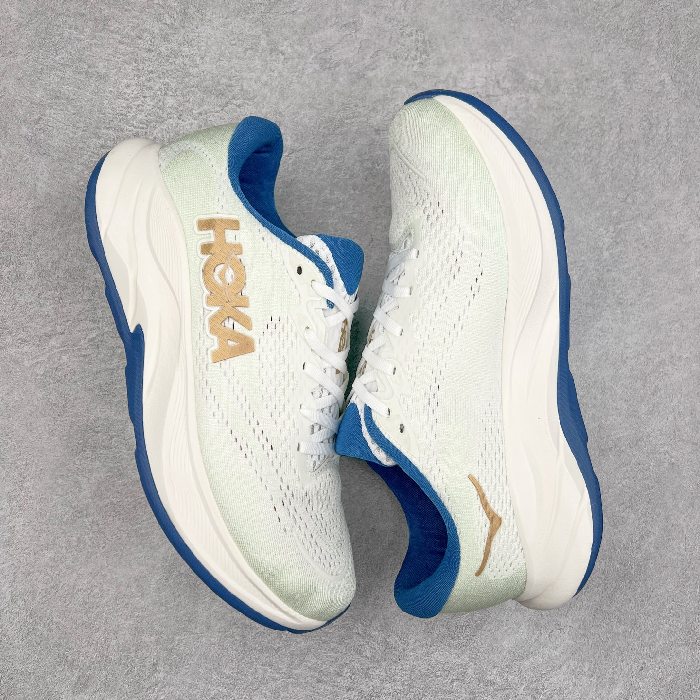 图片[3]-HOKA ONE ONE RINCON 4 舒适防滑耐磨低帮休闲跑步鞋 Rincon 4 是一款日常训练用的跑步鞋，踩上去的感觉很结实。它适合中短距离跑步，但如果您习惯于稍硬的感觉，也可以用于长距离跑步。但它的速度不够快，不能作为速度训练鞋，也不够柔软，不能作为恢复训练鞋，日常里程跑才是它的优势所在。如果您想尝试 Hoka 跑鞋，又想享受极具竞争力的价格，那就试试这款鞋吧。尺码：36 36.5 37.5 38 38.5 39 40 40.5 41 42 42.5 43 44 44.5 45-选品中心