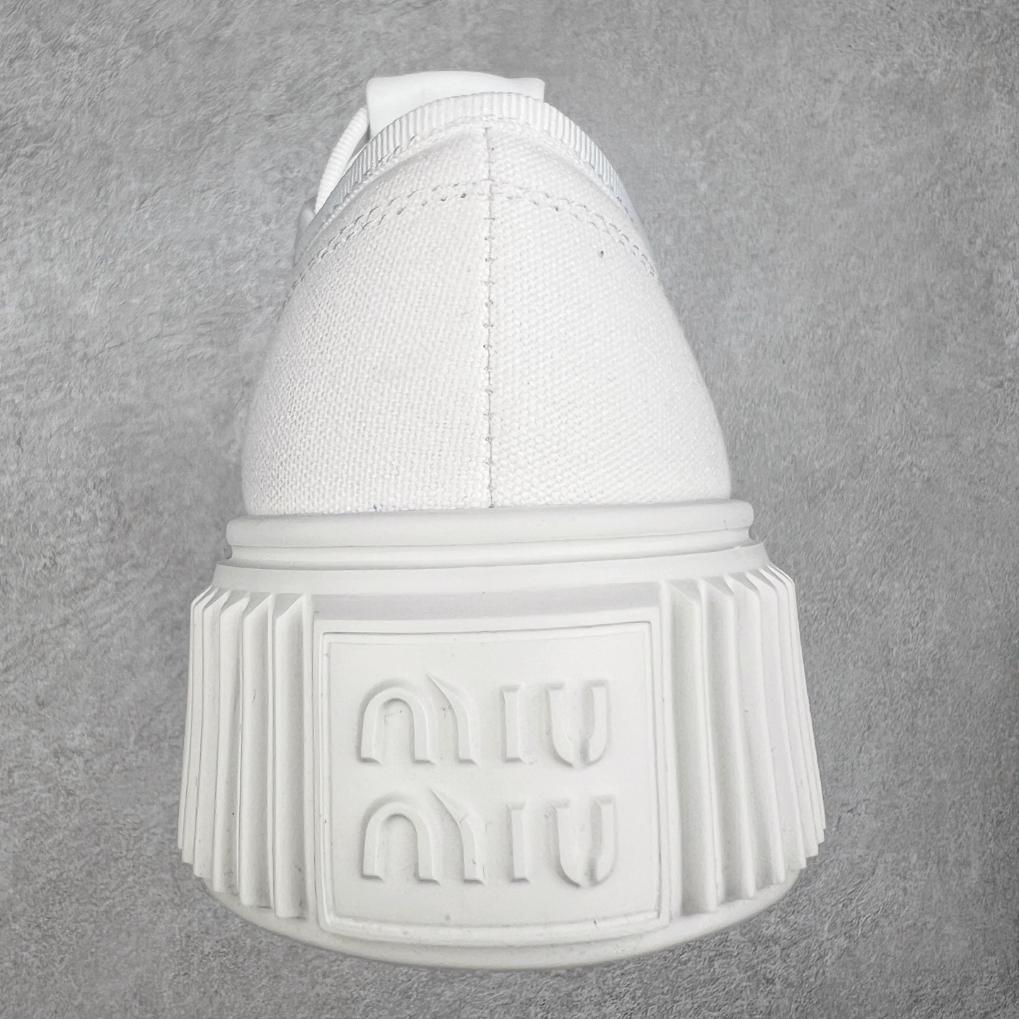 图片[8]-MIU MIU缪缪 牛仔布 低帮 舒适系带 低帮 时尚板鞋 女款 尺码：35 36 37 38 39-选品中心