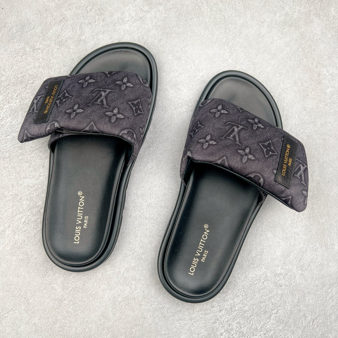 图片[3]-Louis Vuitton lv 2024专柜 春夏新款 最高限定专柜上新 LV情侣厚底魔术贴拖鞋明星同款 网红博主推荐 原版开模 代购版本 Lv 原版3D打印老花 内里海绵 水台4.5CM 原版私膜 真皮大底 全套专柜包装尺码：35 36 37 38 39 40 41 42 43 44-选品中心