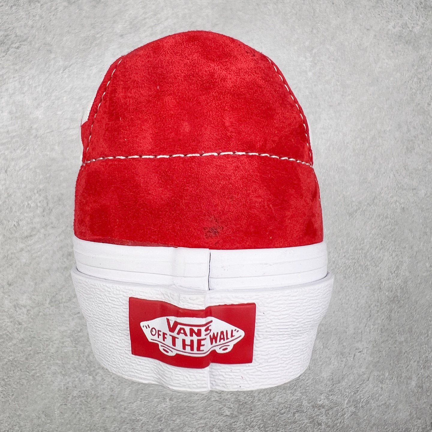 图片[8]-Vans SK8-Low 白红棋盘格 范斯官方 全新一代撞色硫化帆布鞋 该鞋款运用白线勾勒出整体造型效果，以SK8-low鞋身为蓝本，复古撞色风格极具辨识度，上脚更容易凸显自我穿搭风格。 货号：VN0A4UUK4W9 尺码：35 36 36.5 37 38 38.5 39 40 40.5 41 42 42.5 43 44-选品中心