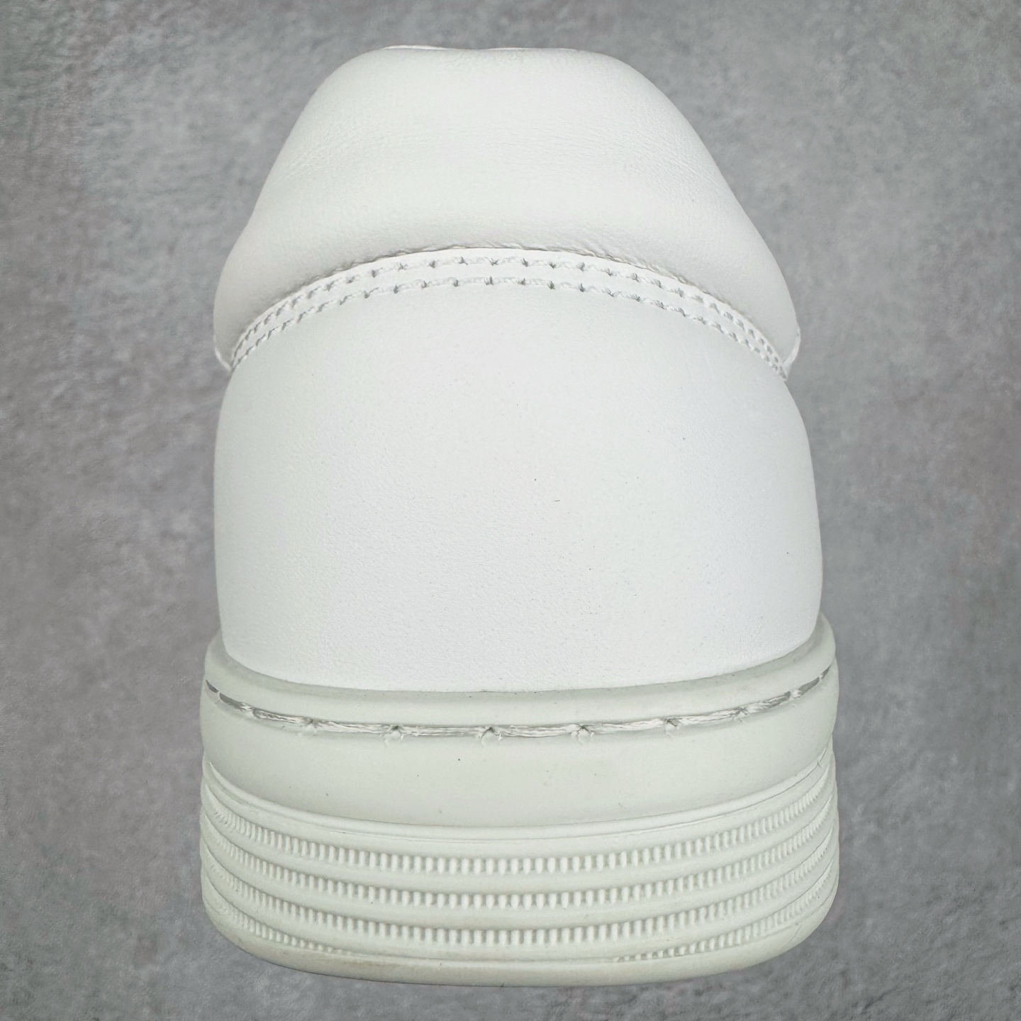 图片[8]-＃GD广顶 CHANEL香奈儿 24S德训鞋平底系带圆头菱格风四季休闲百搭款 原版开模 凹凸感超强 线条紧致🎀全新礼盒包装 细节拉满 环保太空革组合呼吸网织布鞋面材质 欧索莱环保去臭环型组合鞋垫 采用进口TPU大底 官方同步2024 最新礼盒包装 尺码：35 36 37 38 39 40-选品中心