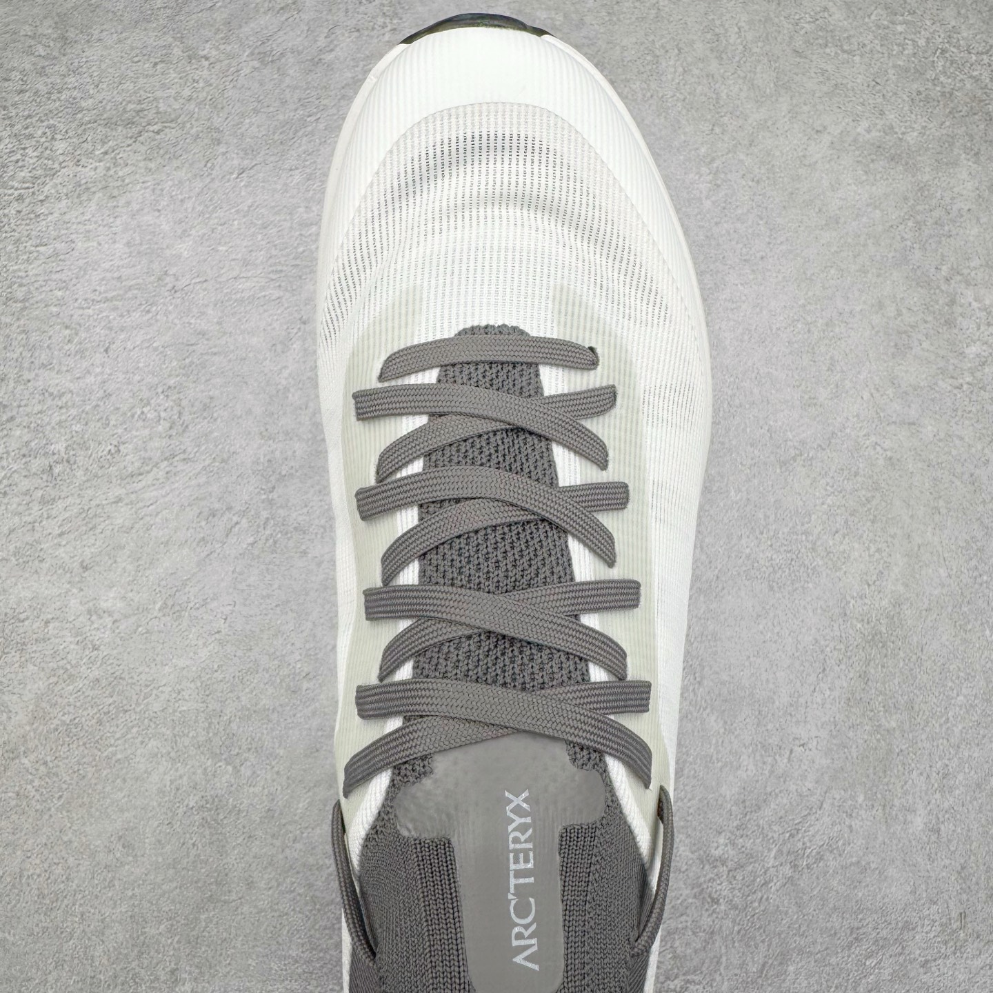 图片[4]-＃HP Arcteryx Norvan SL 3 始祖鸟时尚舒适防滑透气轻便低帮跑步鞋 Arcteryx中文名始祖鸟 加拿大户外服饰品牌 1989年创立于加拿大温哥华 始祖鸟来自加拿大海岸山脉 植根高山的专业户外品牌 始终秉承对精湛设计和工艺孜孜以求的准则 从1989年创立至今 Arcteryx始终不断在产品设计与做工上不惜工本 以满足始祖鸟的标准 品质、设计以及精简的理念造就了其良好的性能 并能满足严苛环境下的使用需求 尺码：40 41 42 43 44 45-选品中心